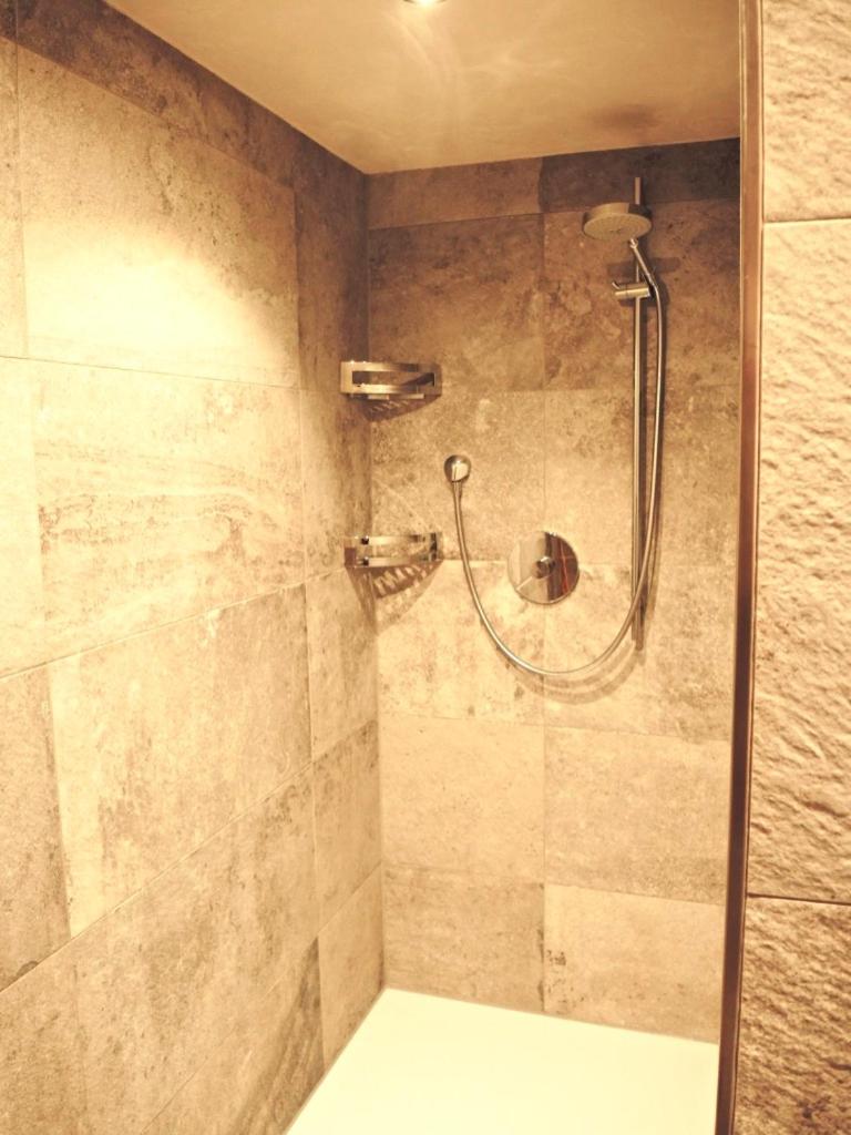 Comfort Triple Room with Shower