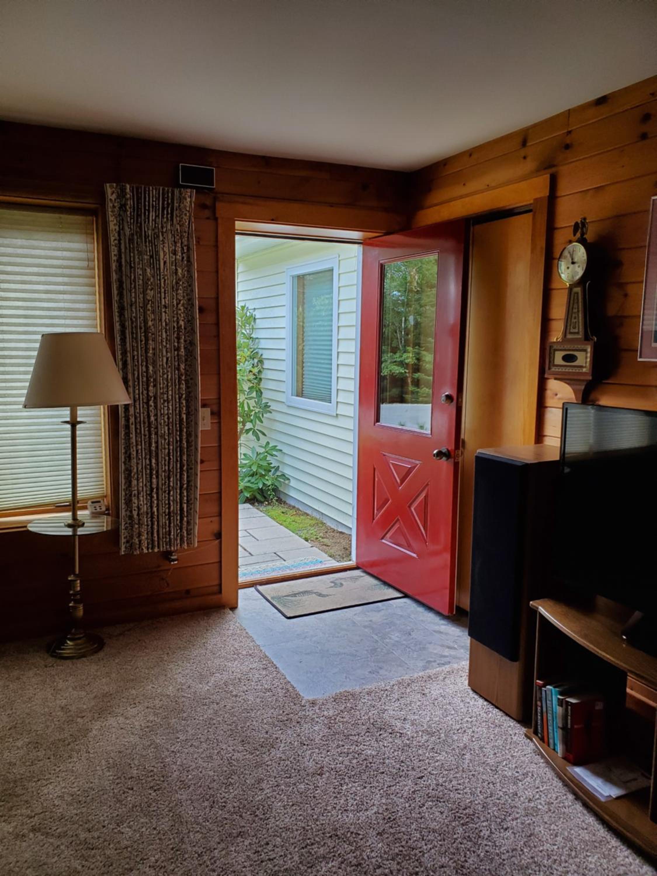 Three-Bedroom House photo 1