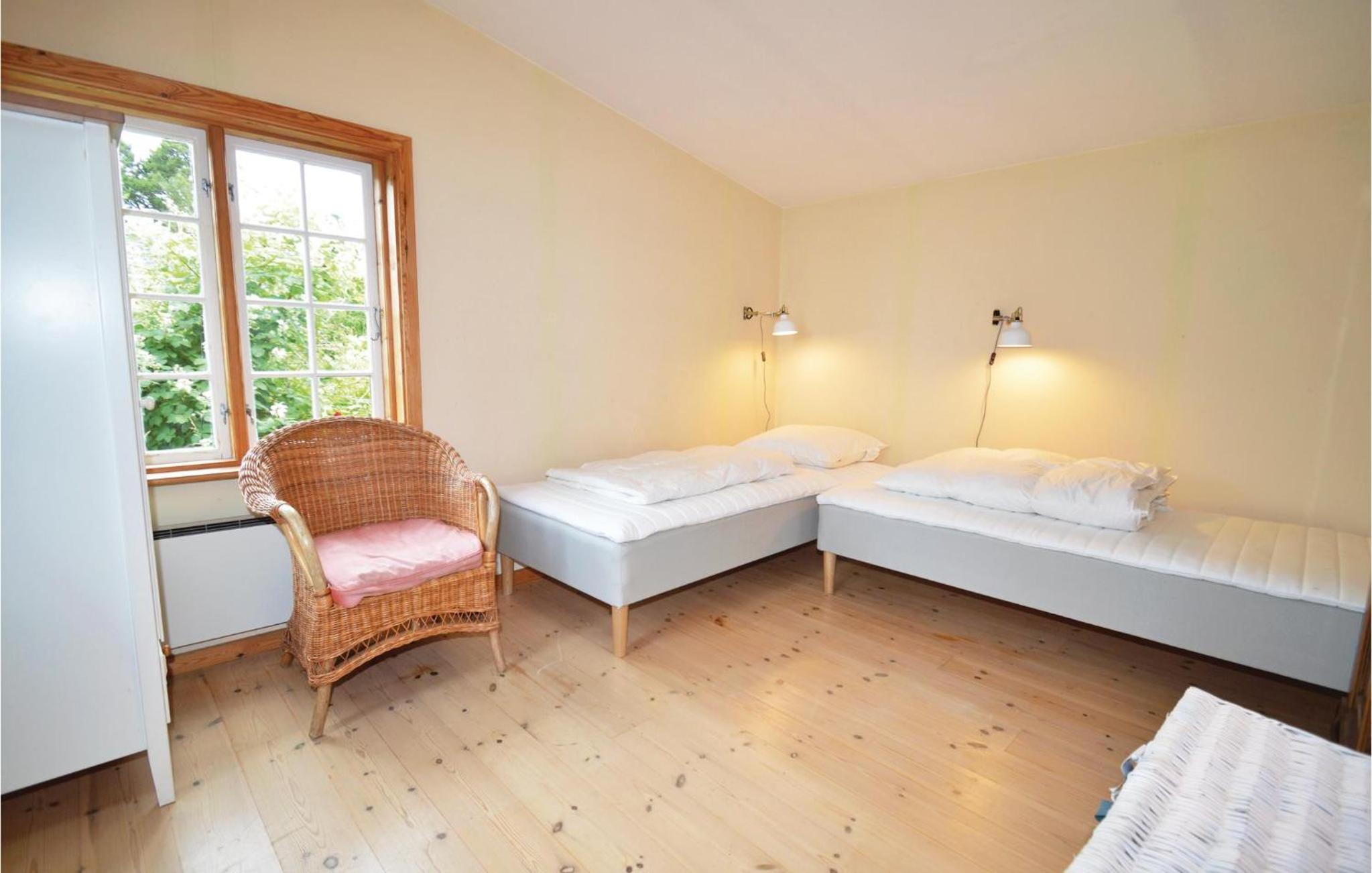 Two-Bedroom Holiday Home photo 3