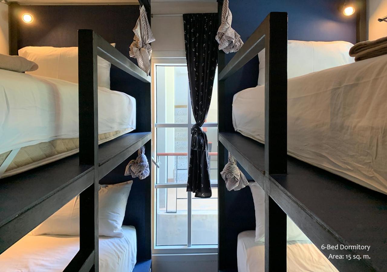 6-Bed Mixed Dormitory Room photo 1