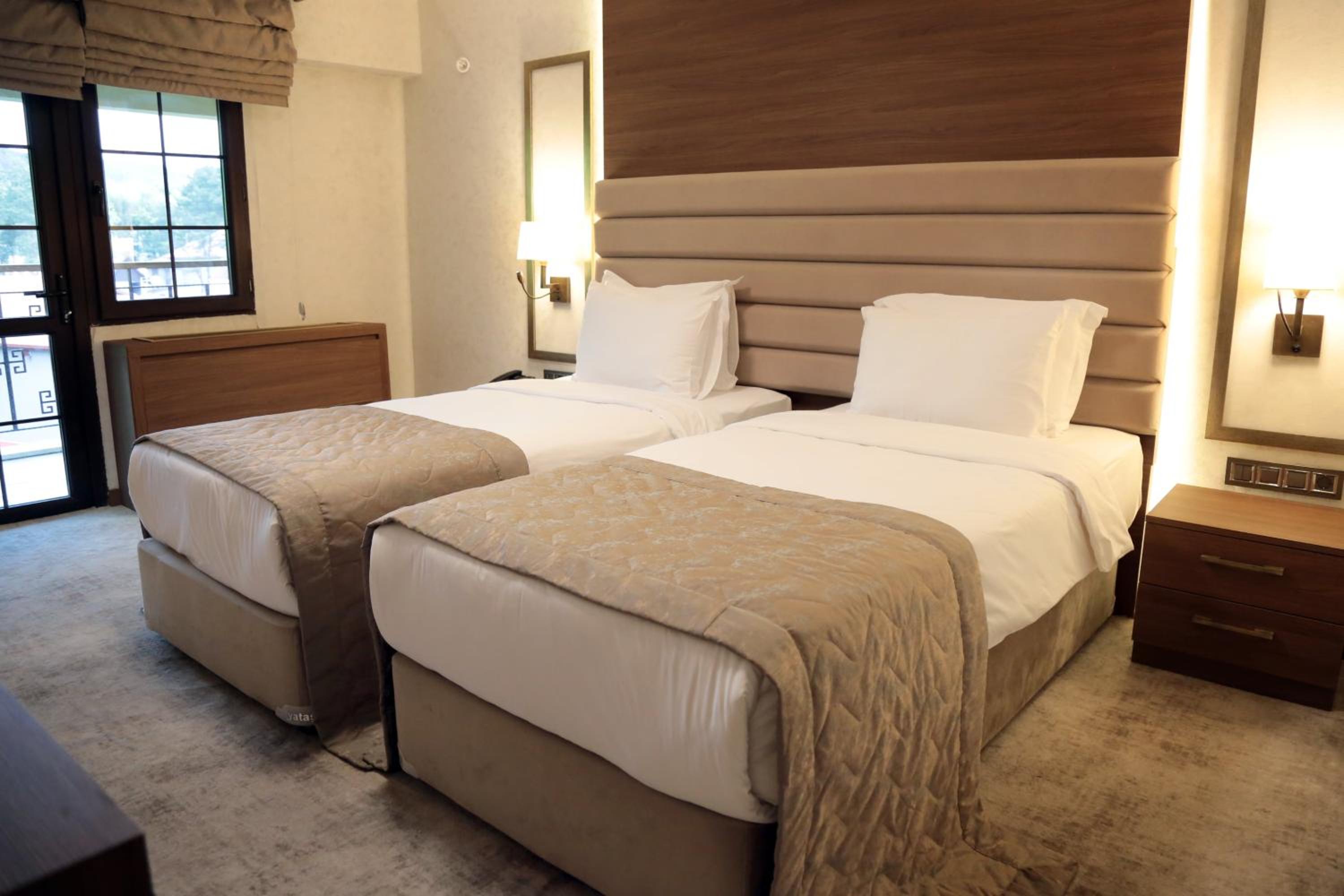 Standard Double or Twin Room photo 2