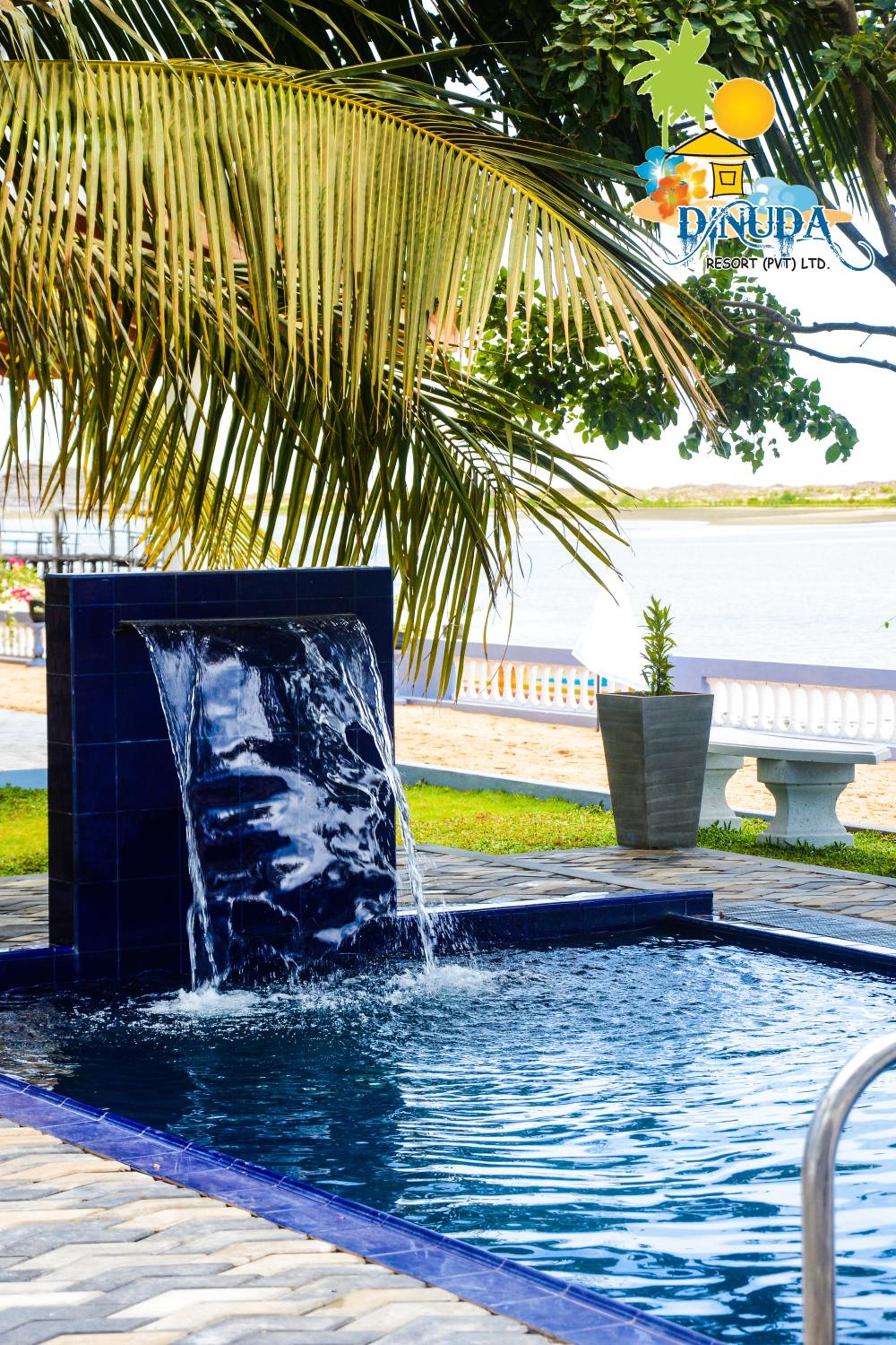 Deluxe Double Room with Balcony and Sea View - Photo 6