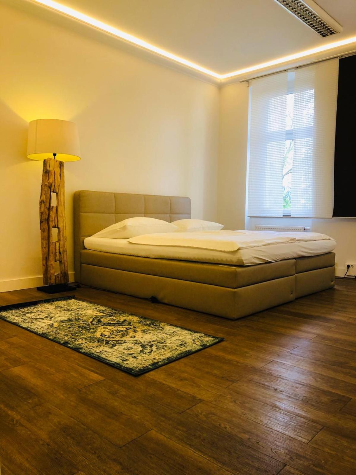 Apartment photo 2