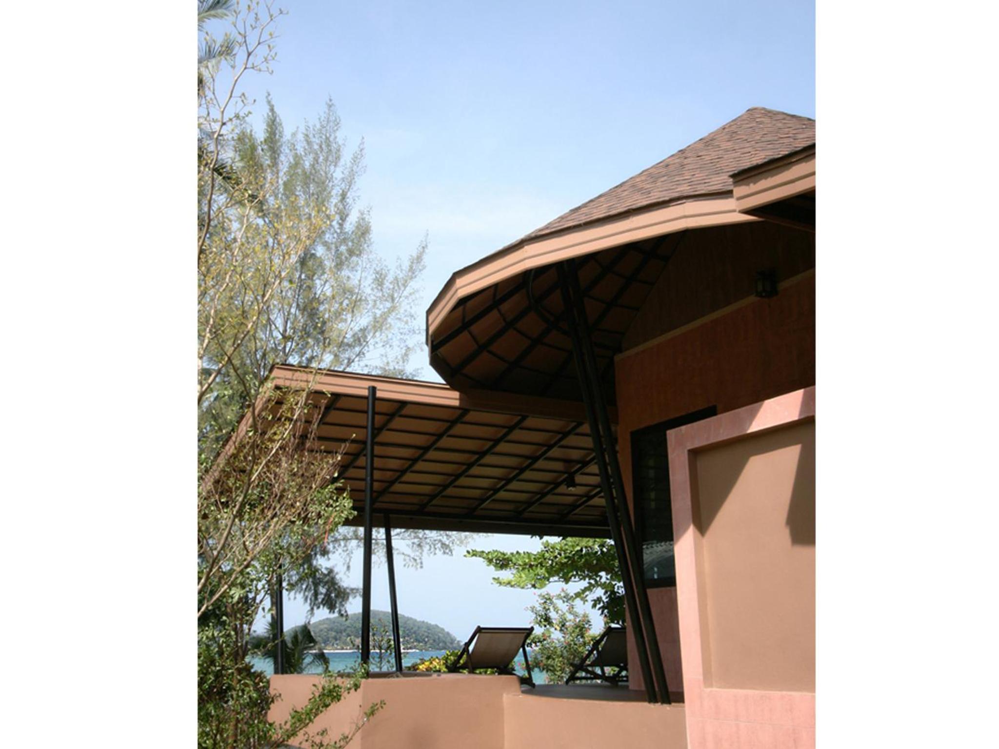 Deluxe Room - Beach Front - Photo 2