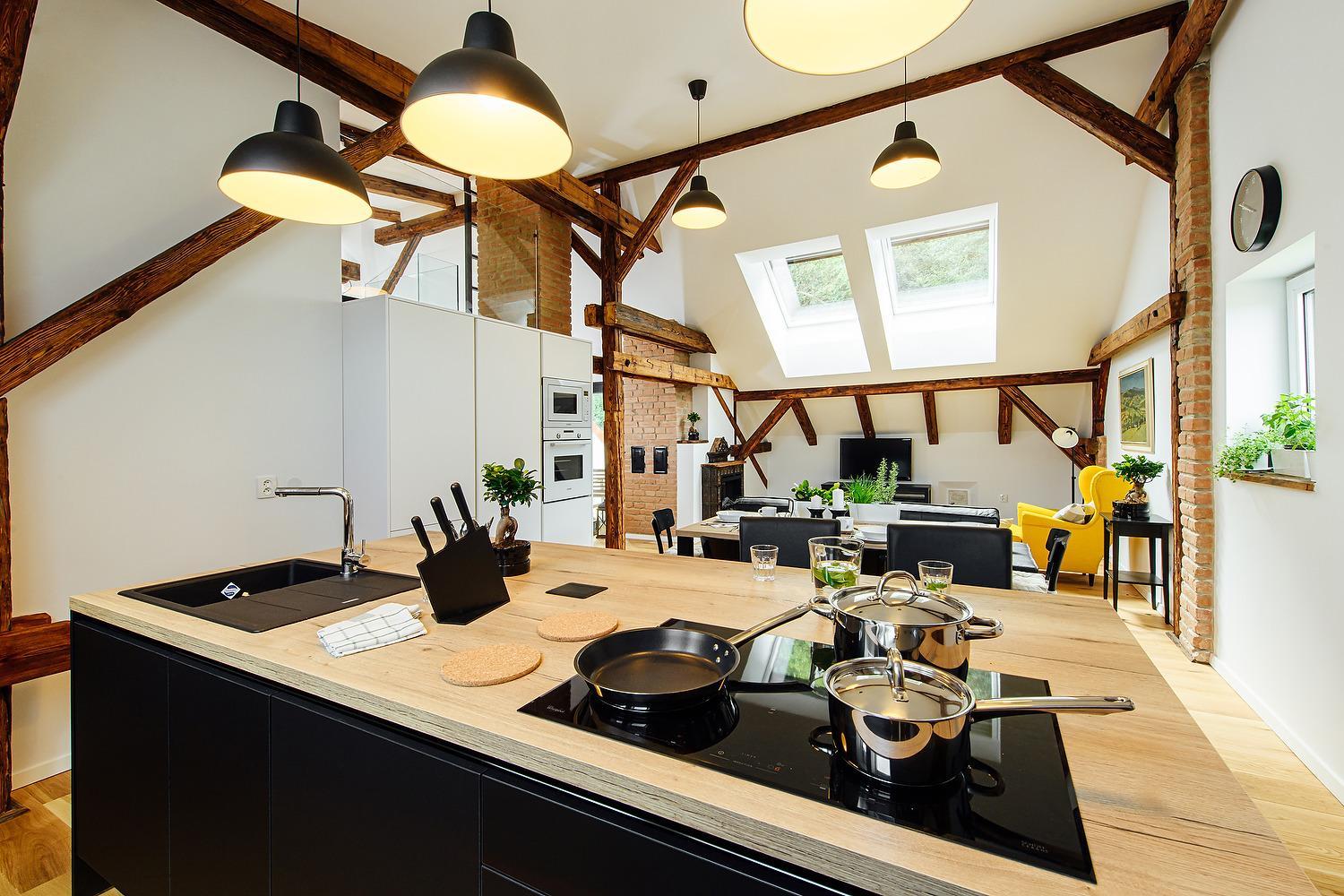 One-Bedroom Apartment - Photo 10