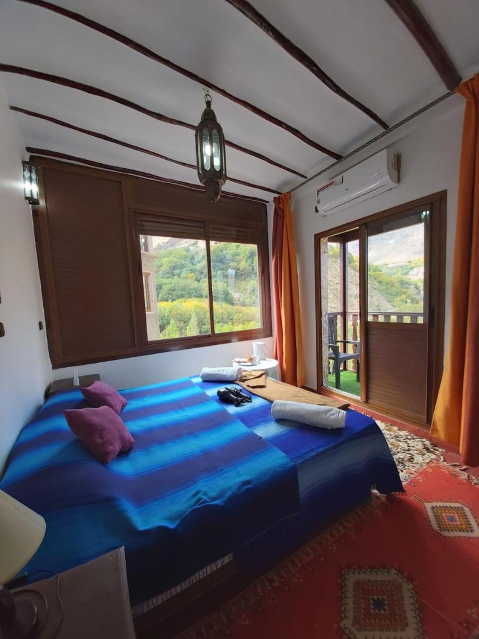 Standard Double or Twin Room with Balcony - Photo 5
