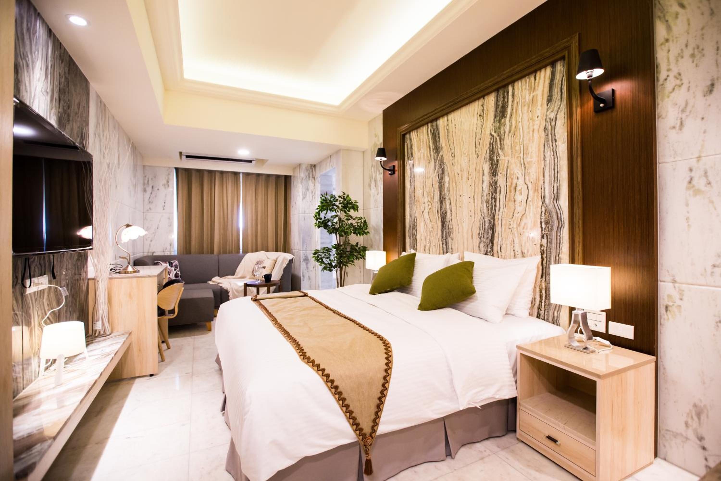 Deluxe Double Room - Photo 1