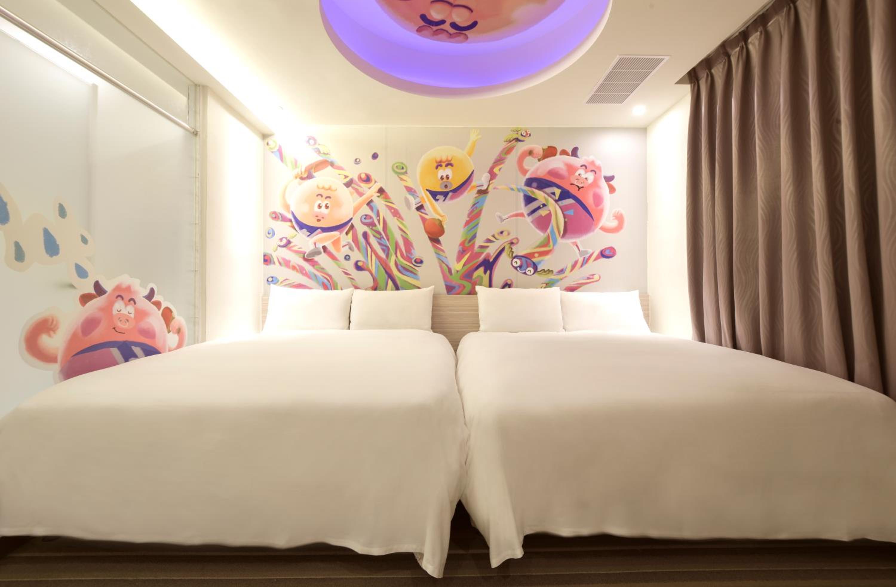 Deluxe Family Room