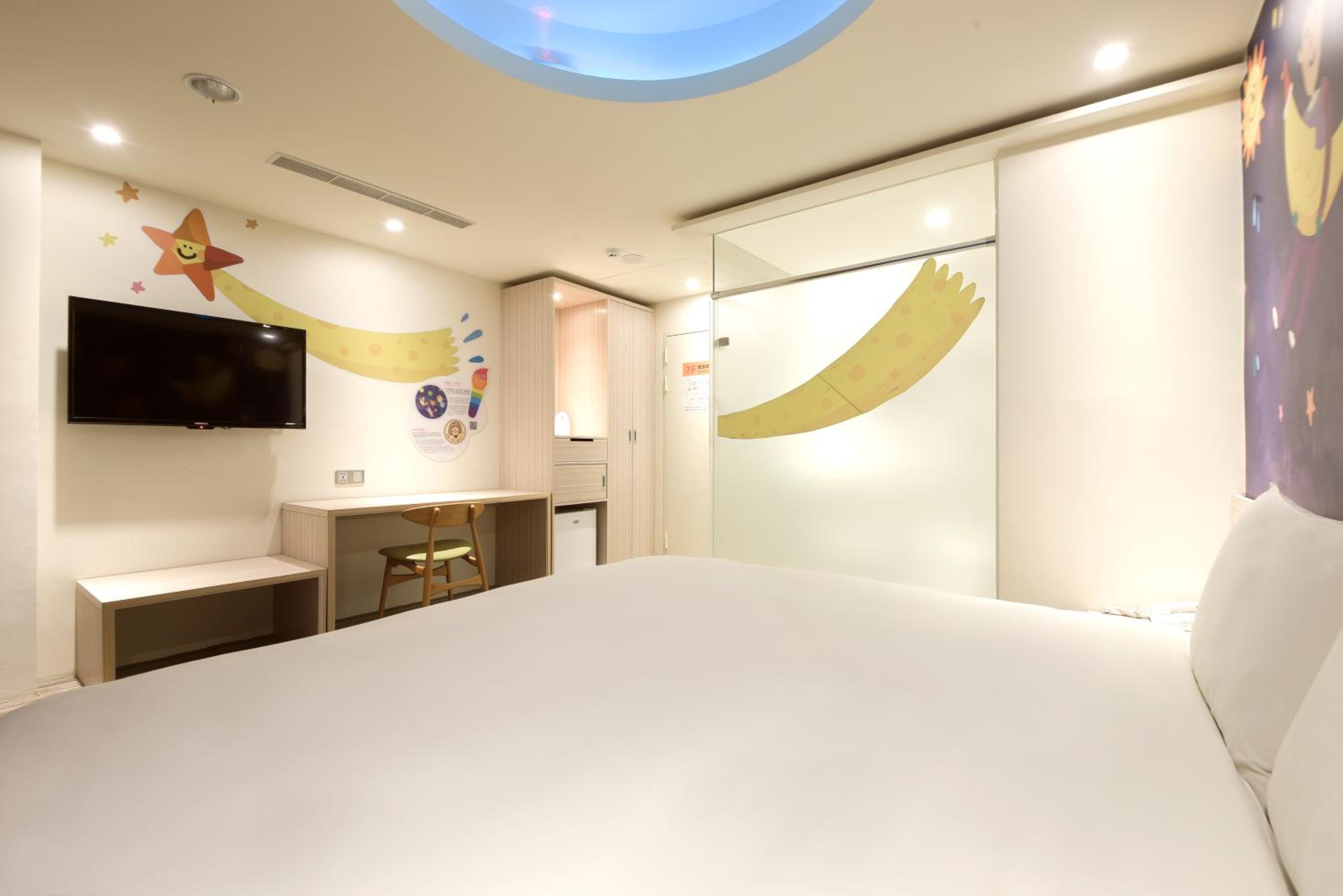 Superior King Room