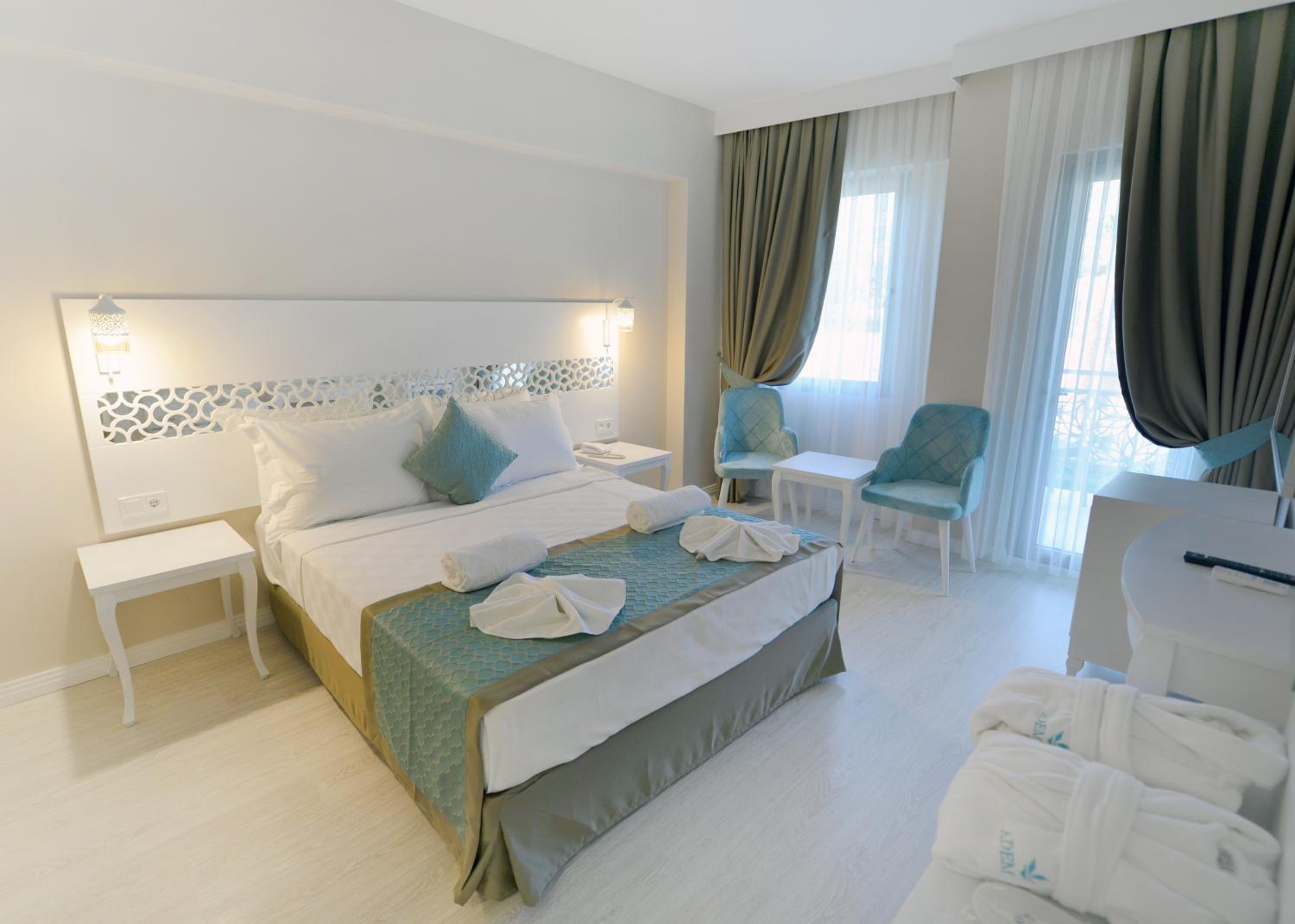 Standard Double Room - Photo 7