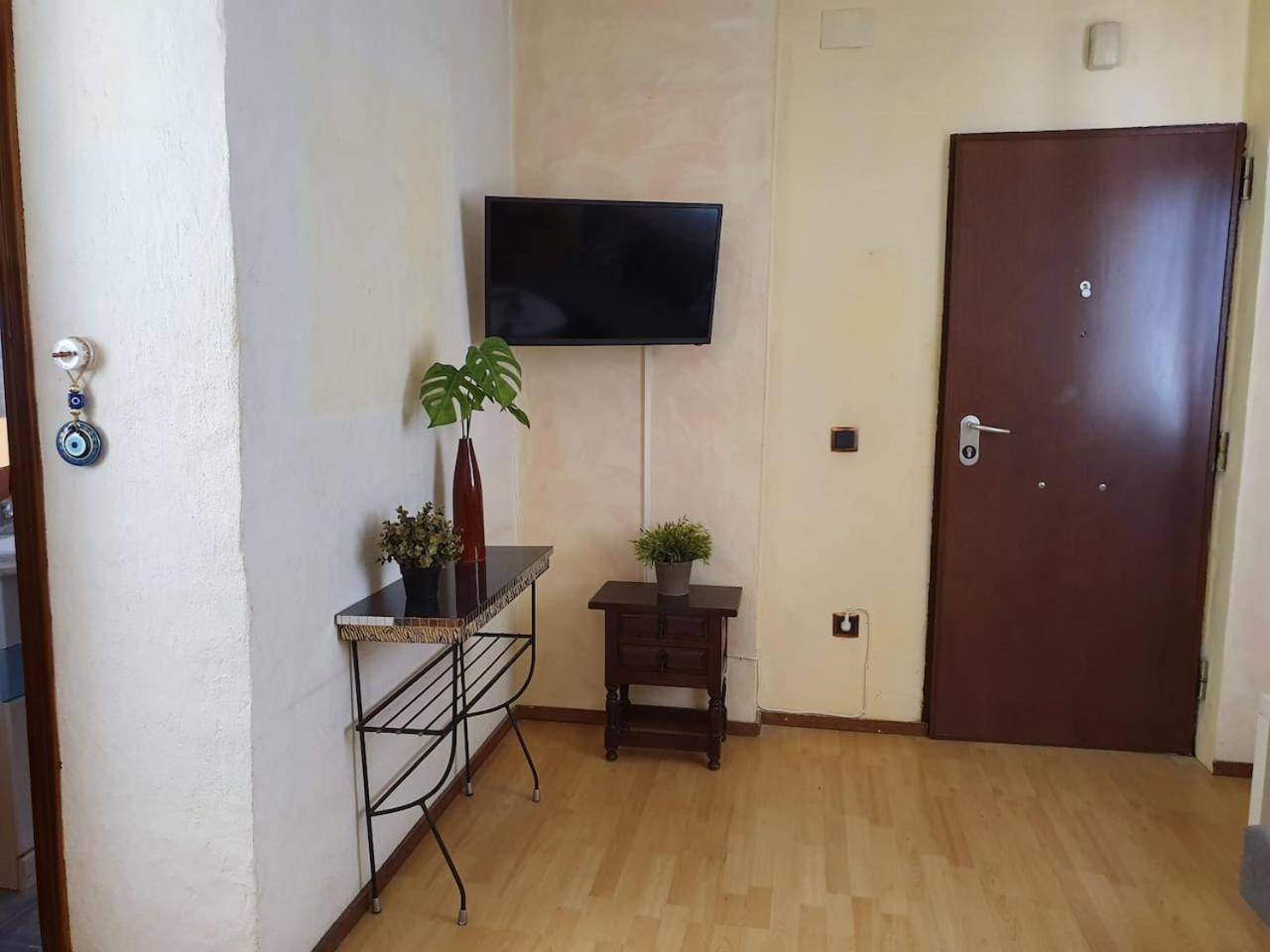 Two-Bedroom Apartment - City View