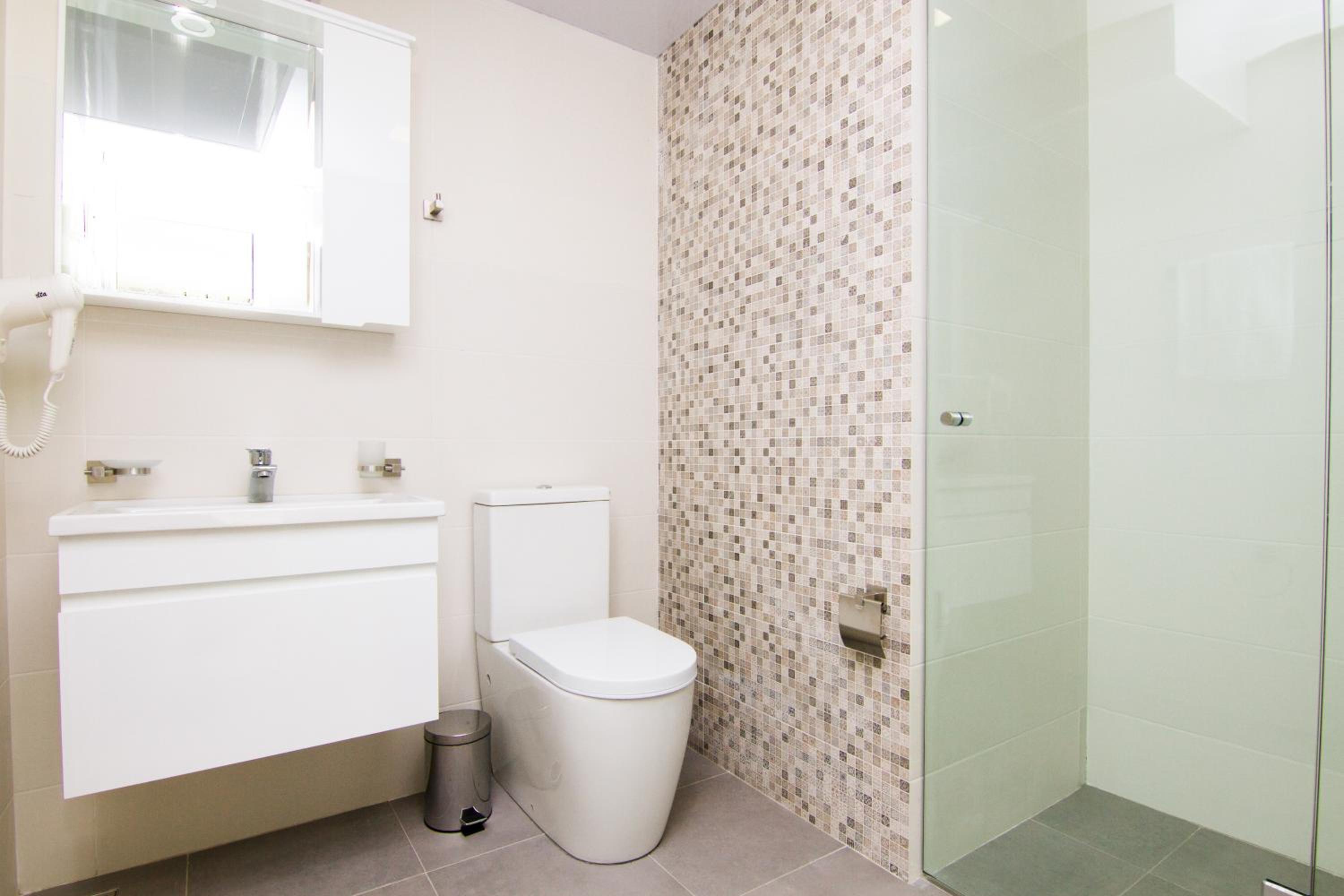 Standard Triple Room - Photo 1