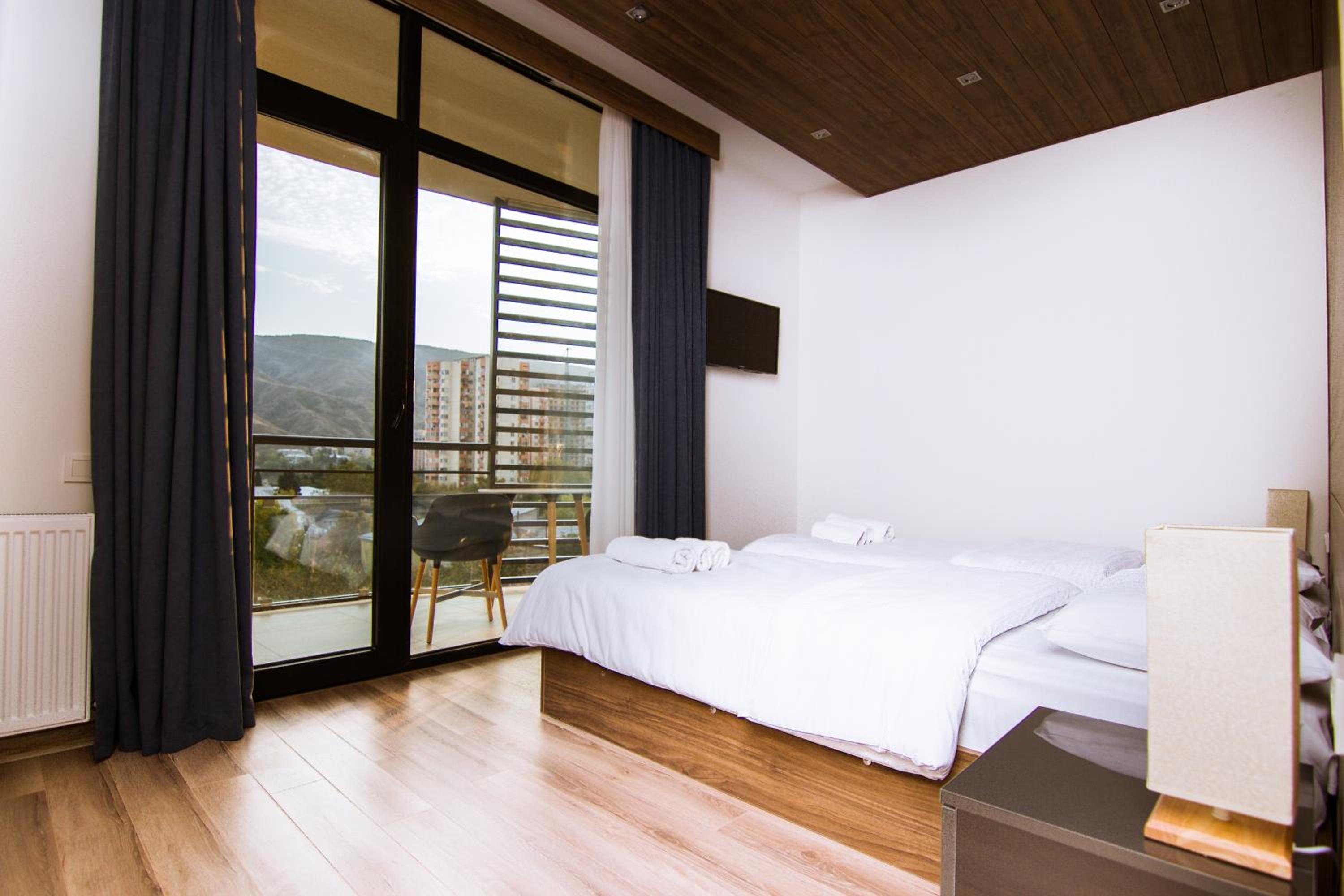 Double or Twin Room with Terrace - Photo 1