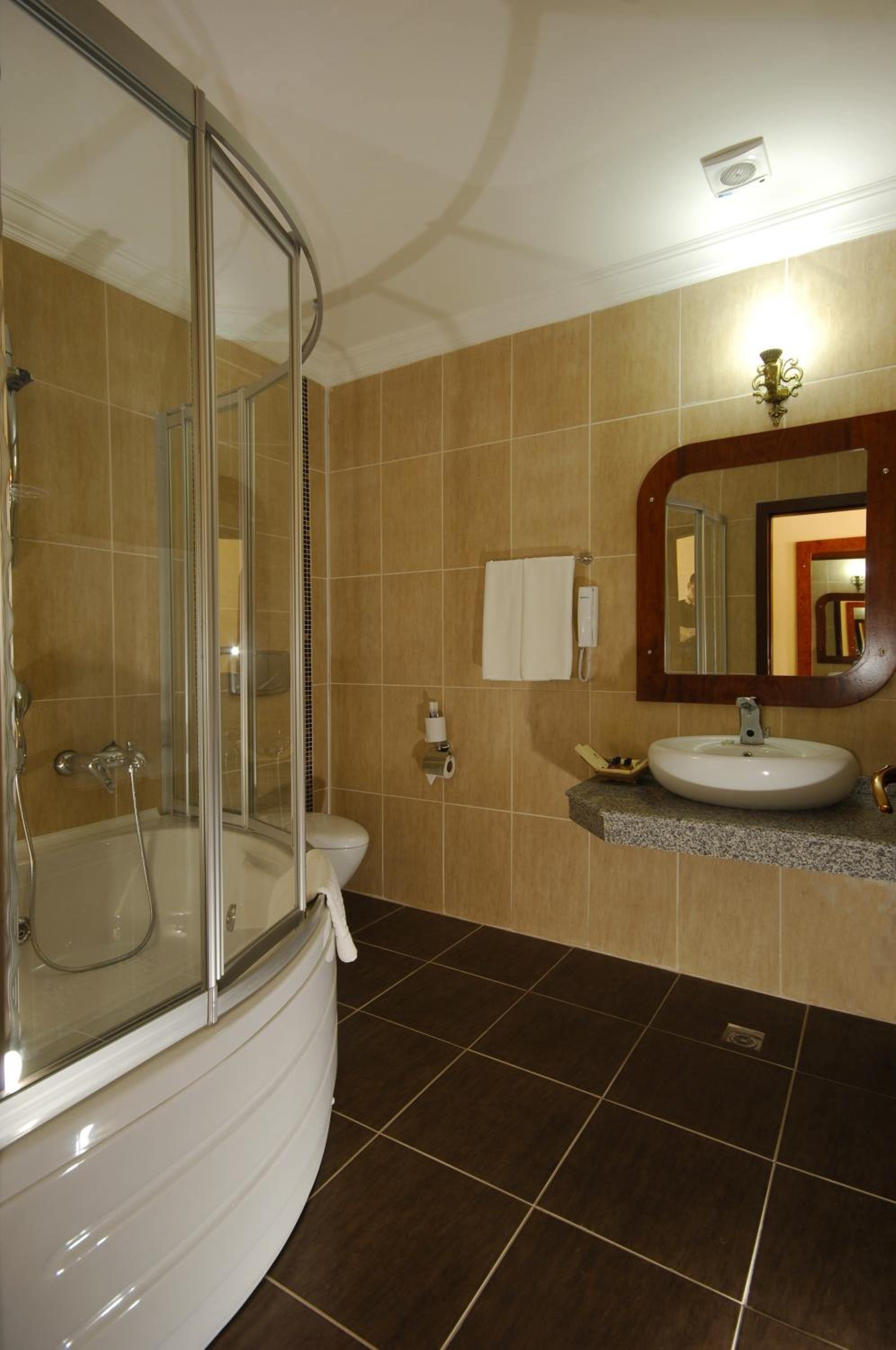 Executive Suite photo 2