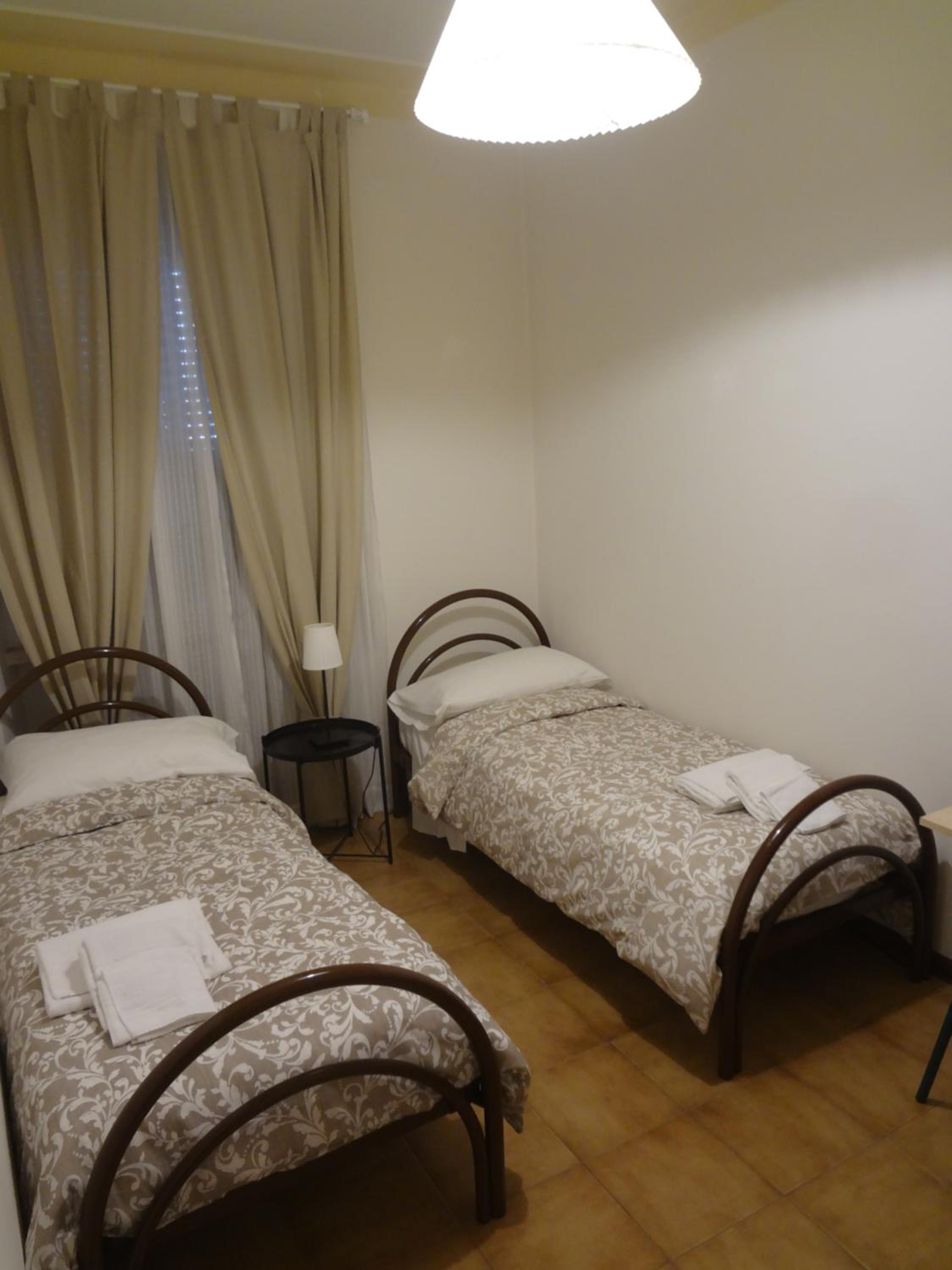 Two-Bedroom Apartment - Photo 9