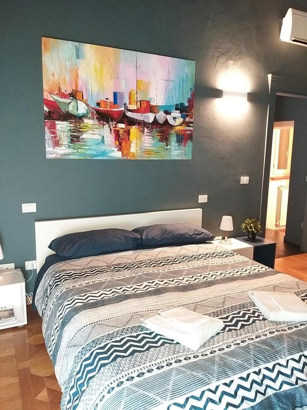 One-Bedroom Apartment - Photo 8