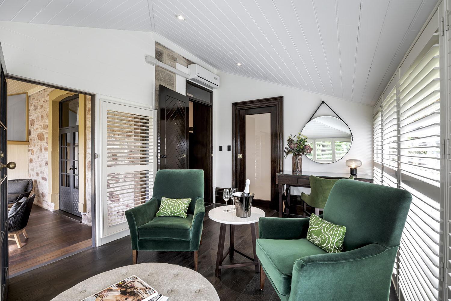 Conservatory Suite - Photo 4