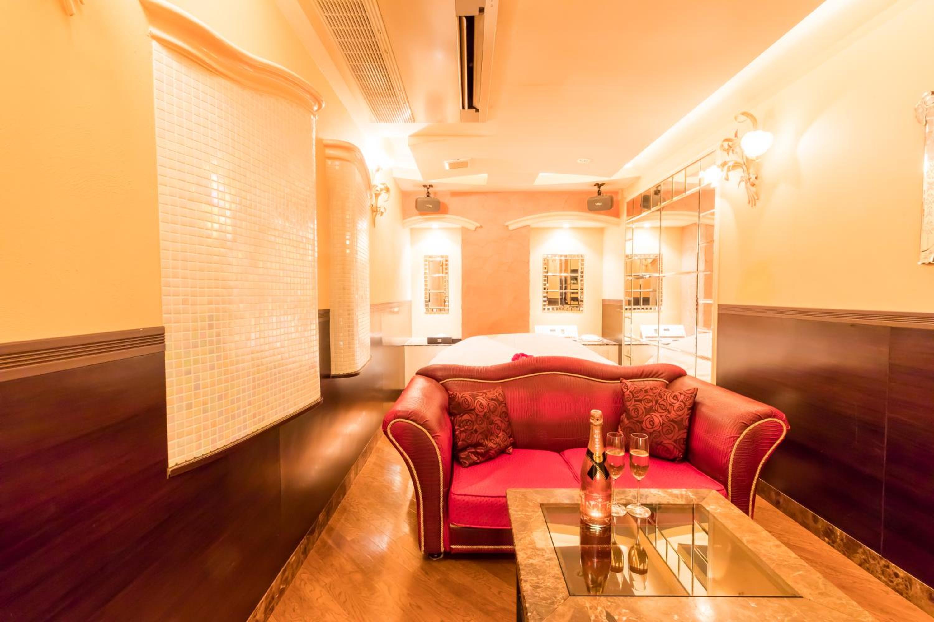 Queen Room photo 3