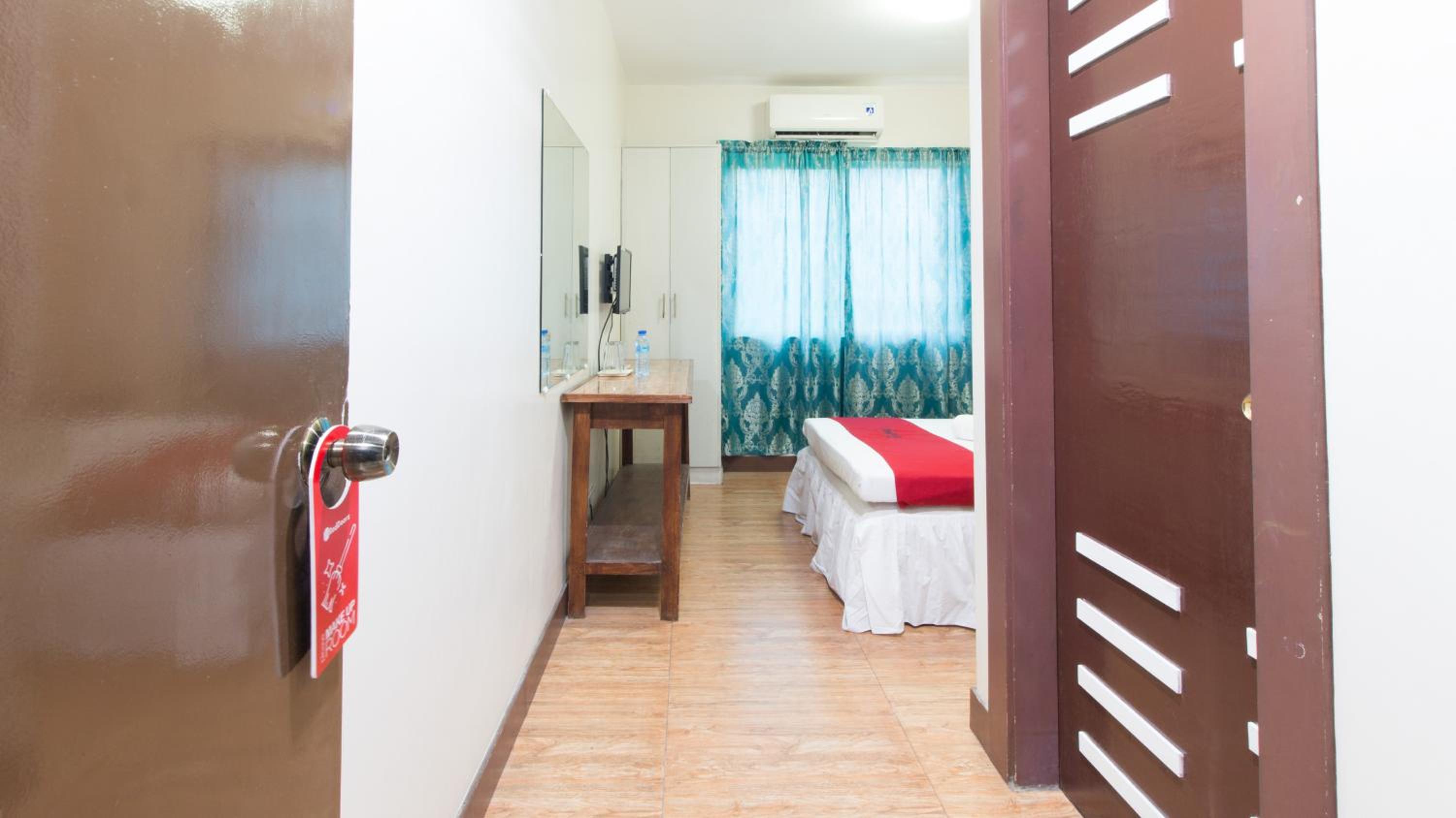 Double Room - Photo 2
