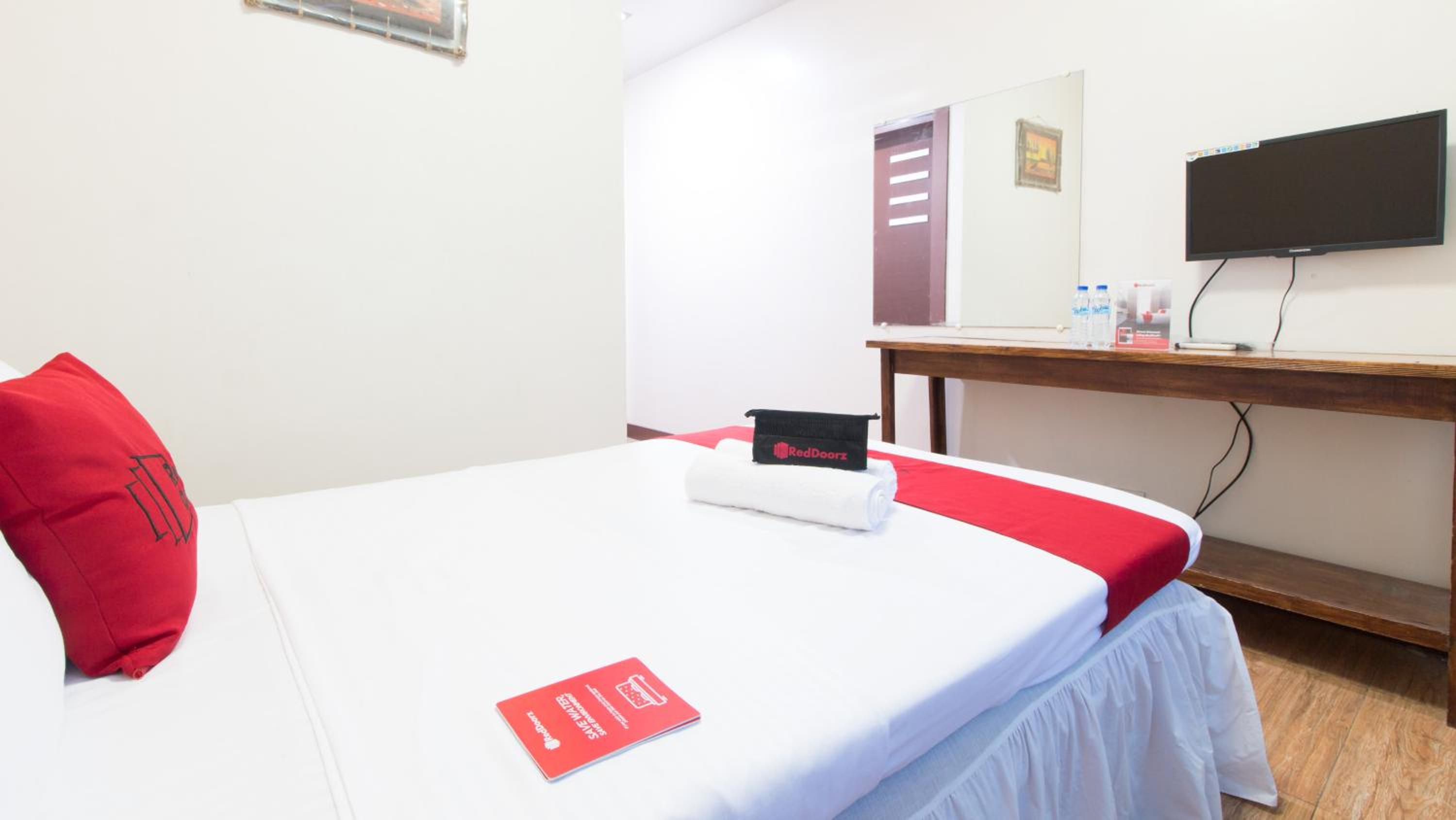 Double Room - Photo 8