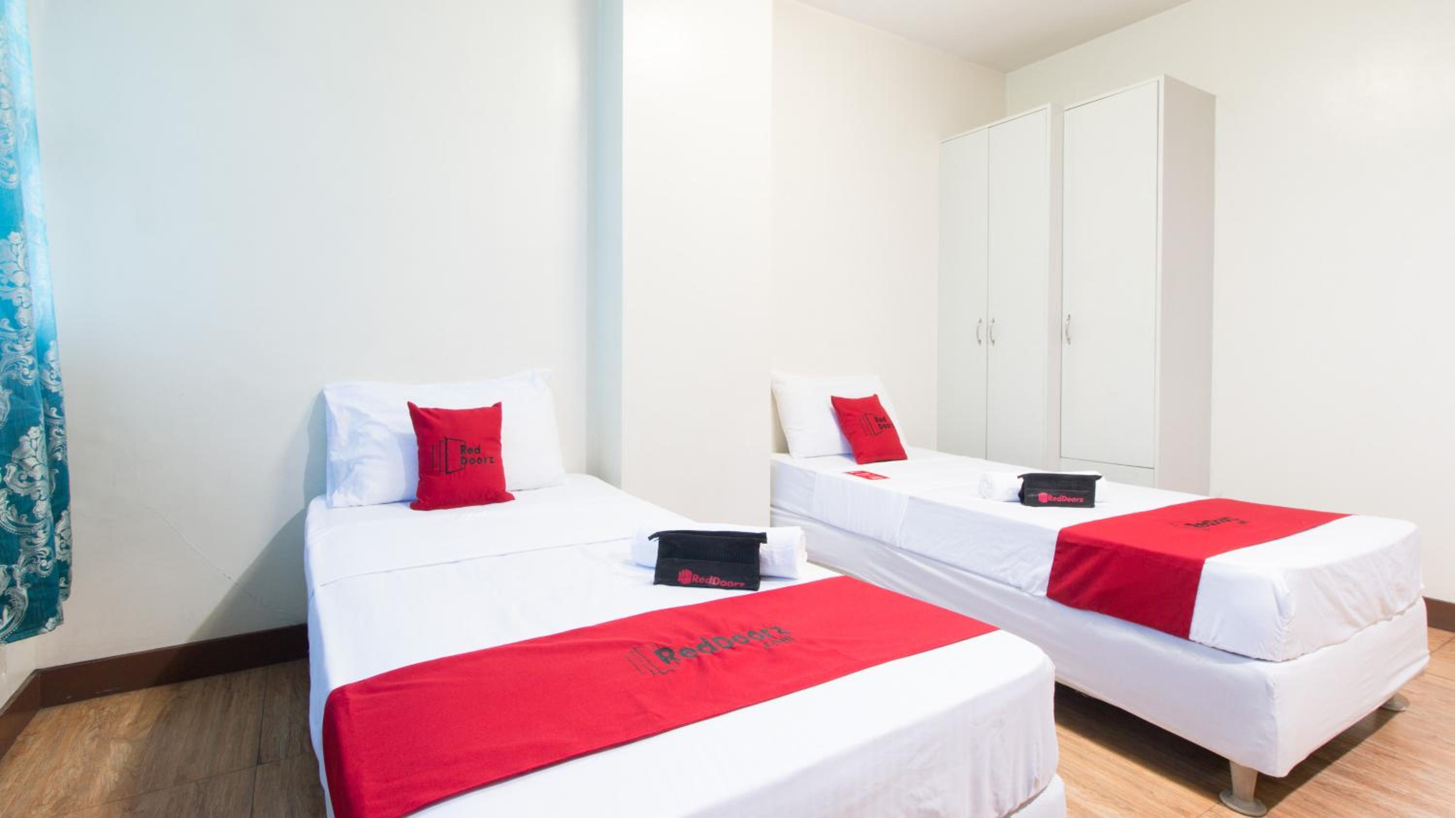 Twin Room - Photo 5