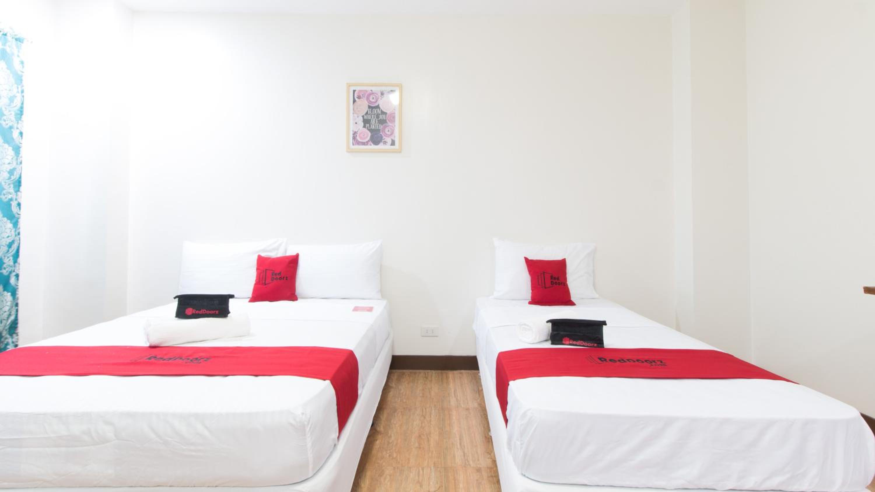Deluxe Room - Photo 4