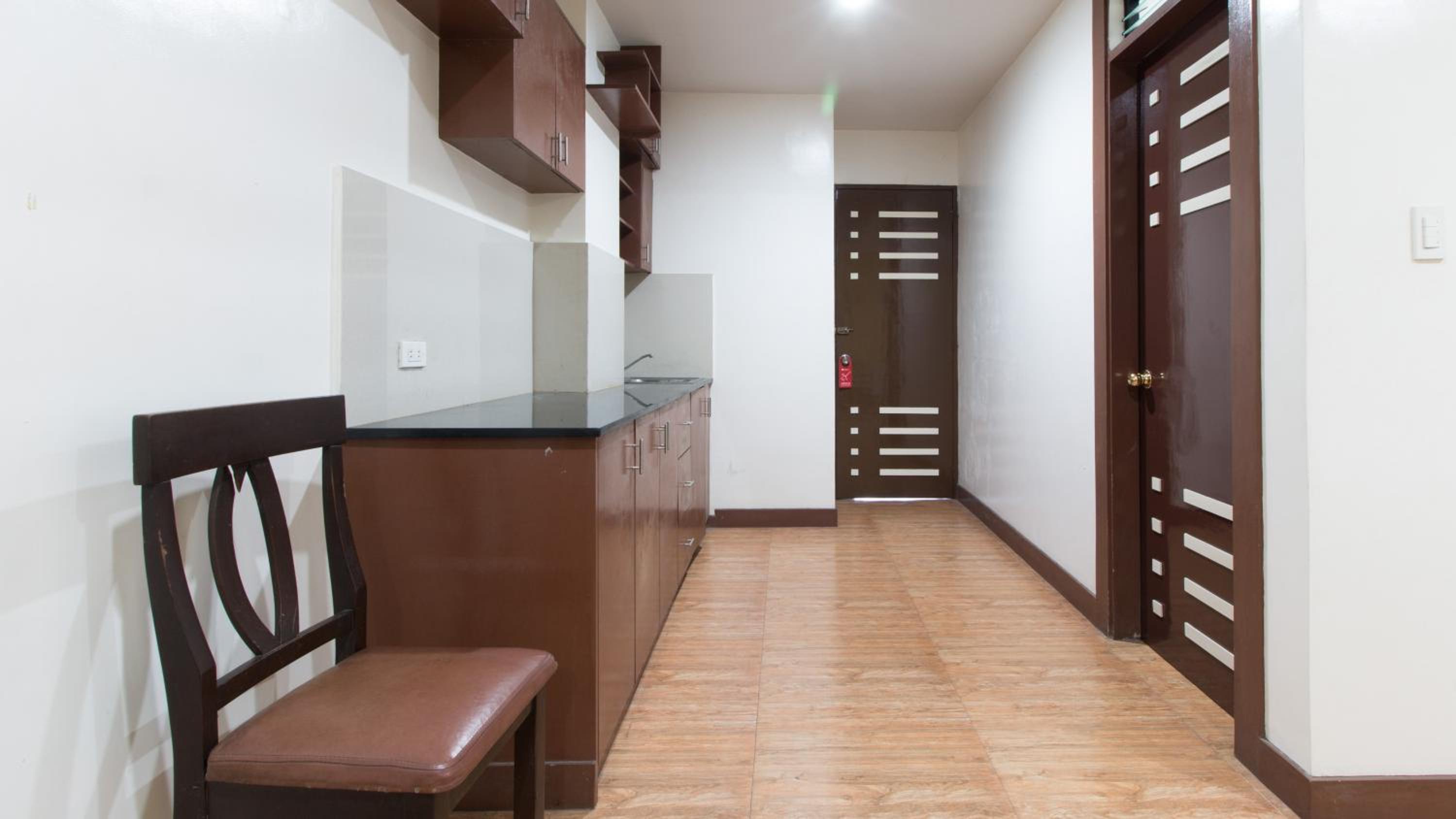 Family Room - Photo 5