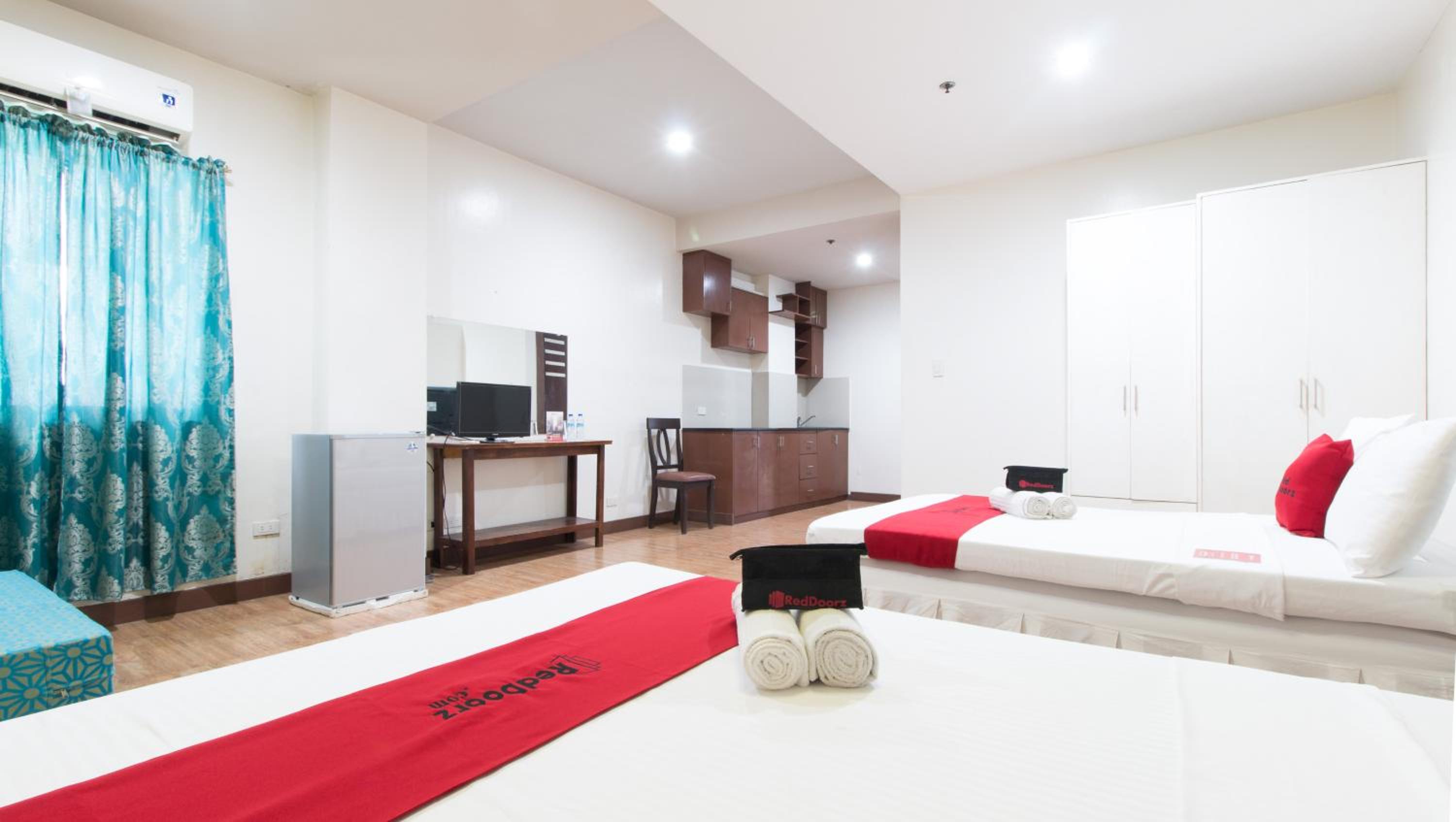 Family Room - Photo 9
