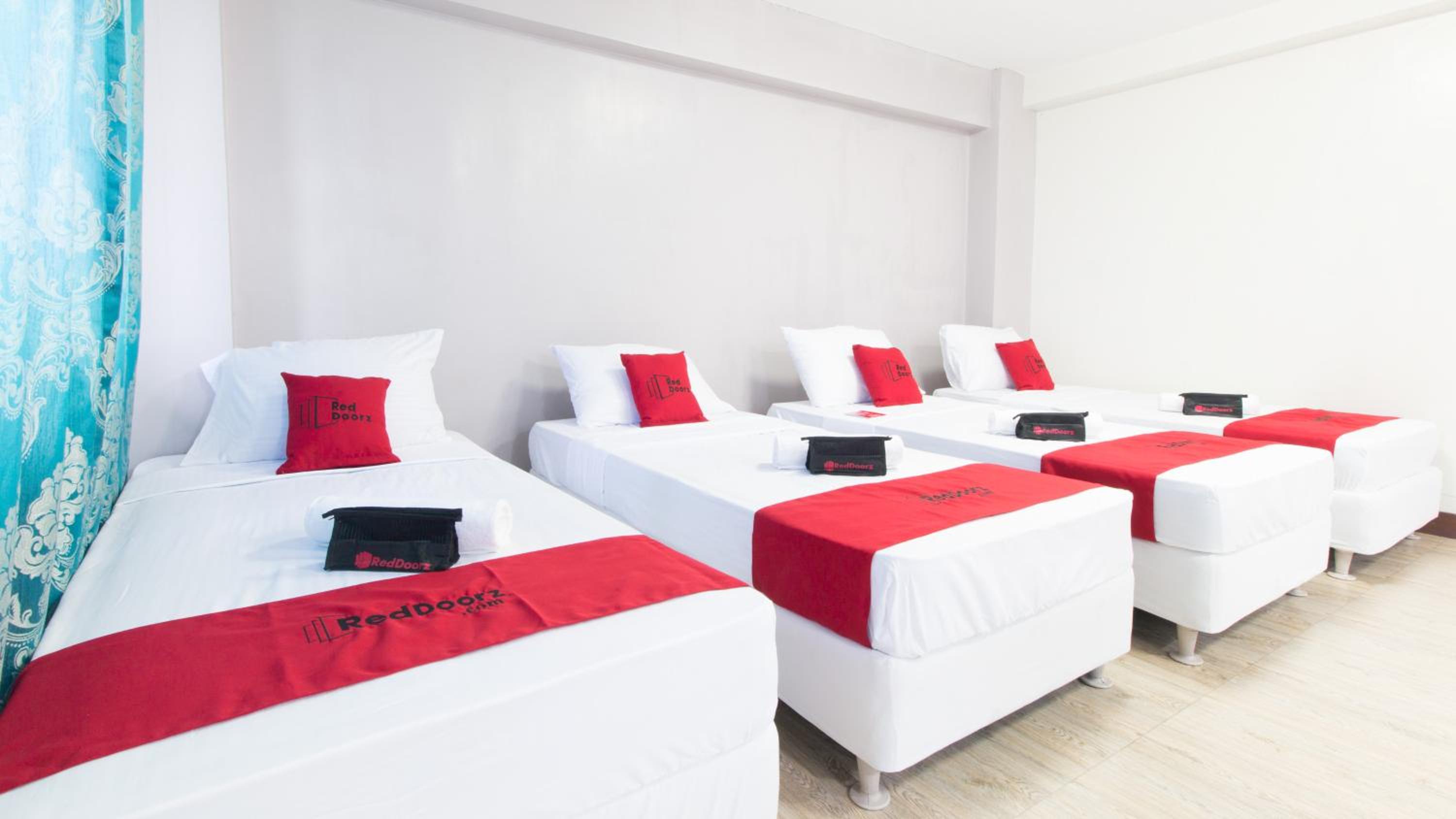 Quadruple Room - Photo 4