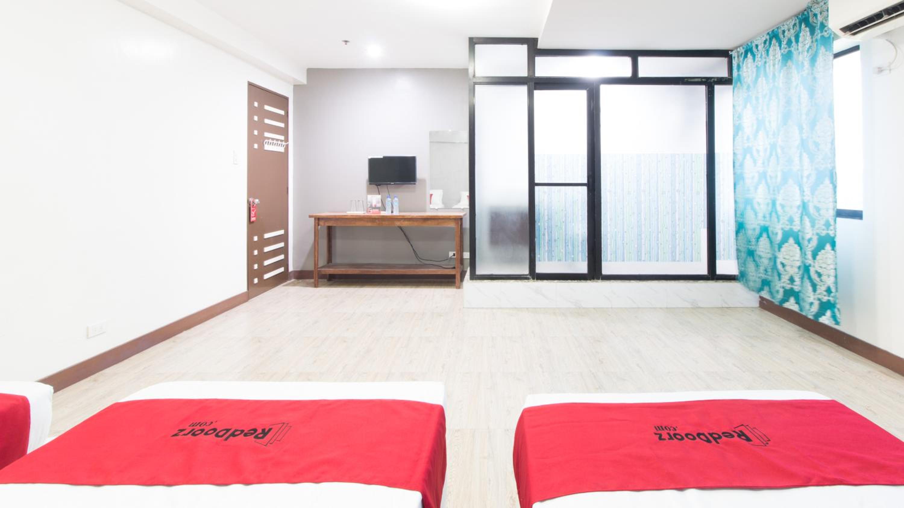 Quadruple Room - Photo 7
