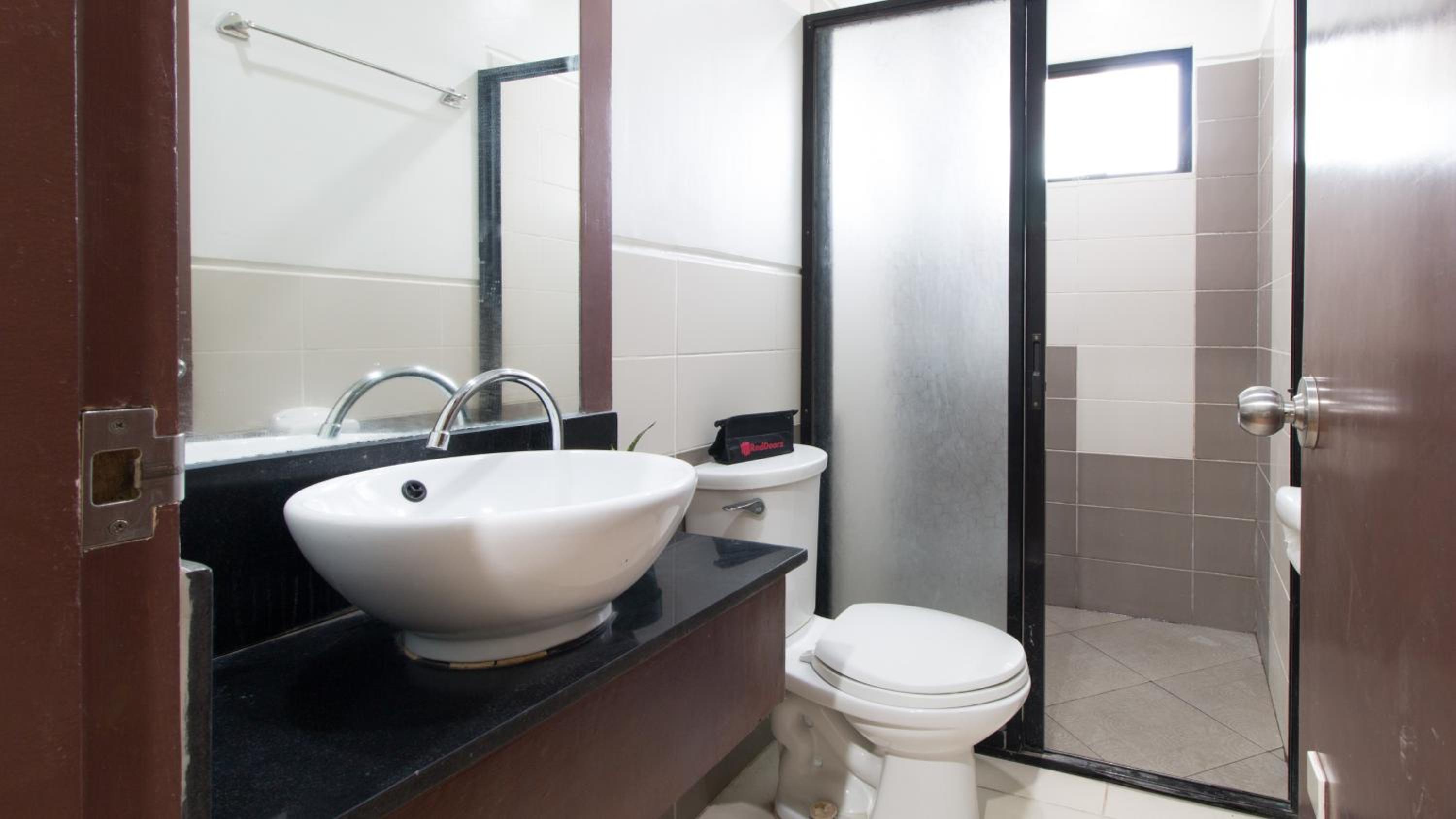 Double Room - Photo 19