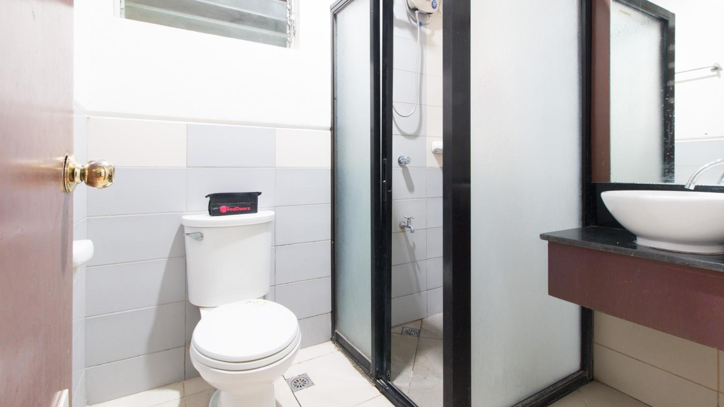 Double Room - Photo 11