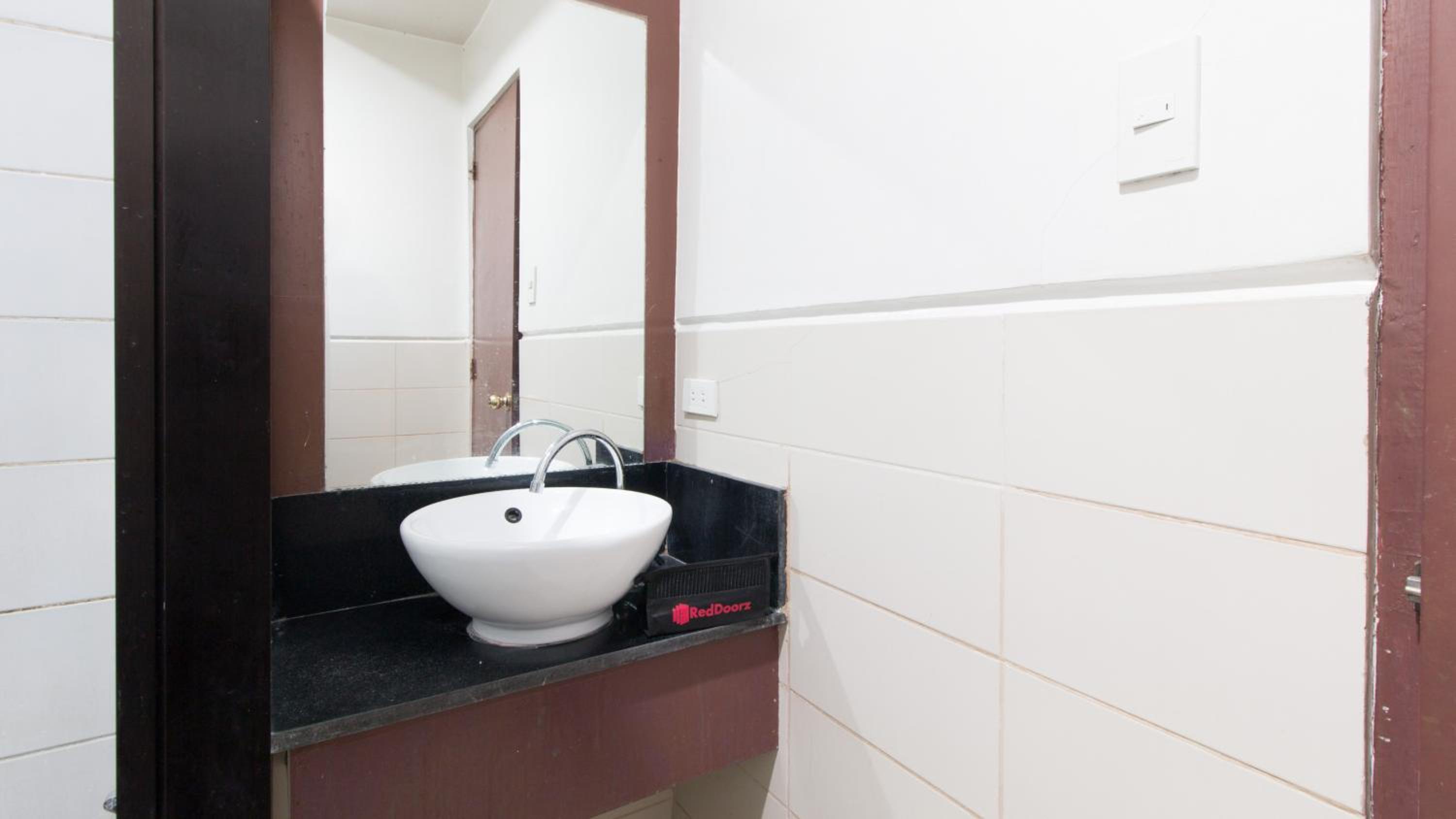 Double Room - Photo 18