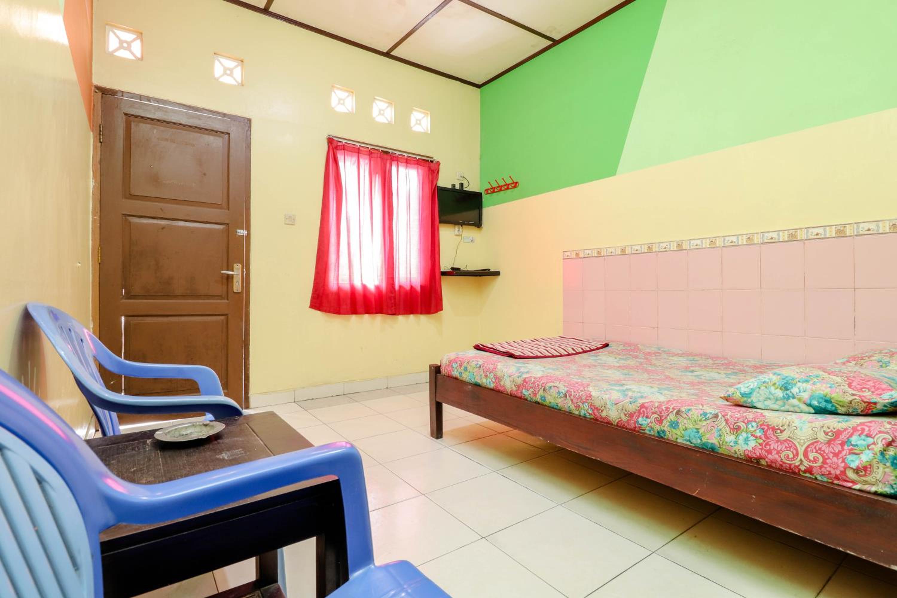 Standard Double Room with Fan photo 3