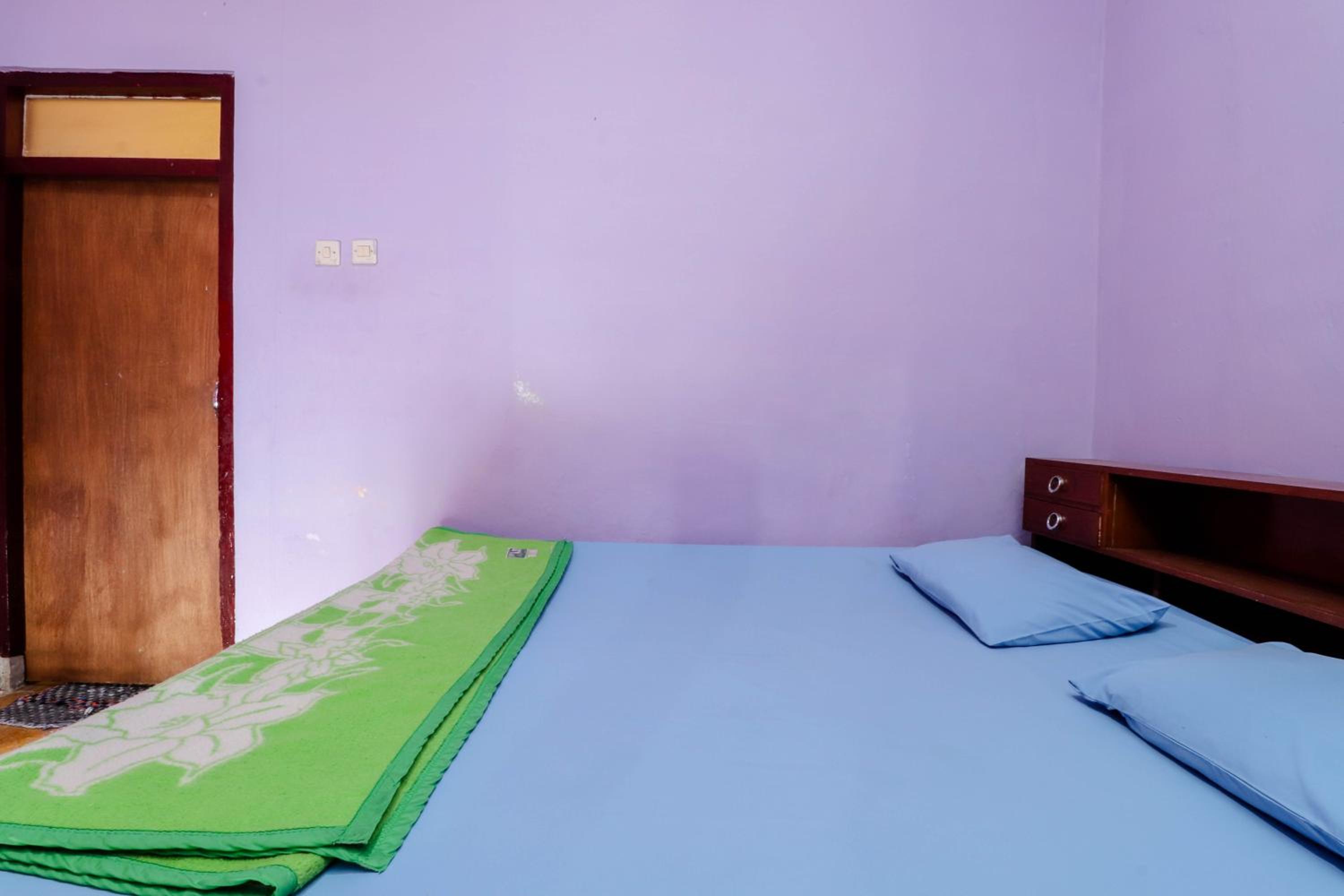 Standard Double Room - Photo 2