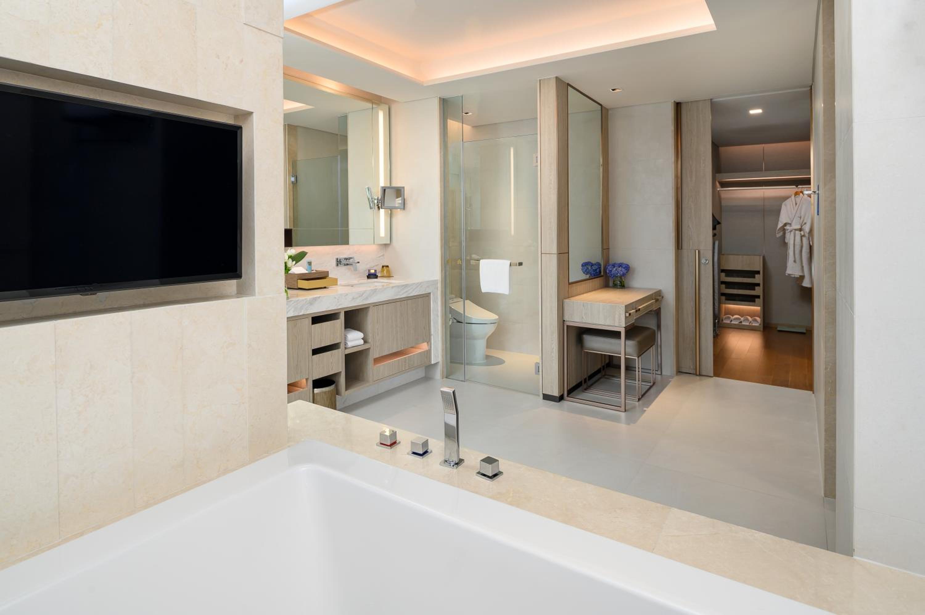 Nikko Grand Suite photo 2