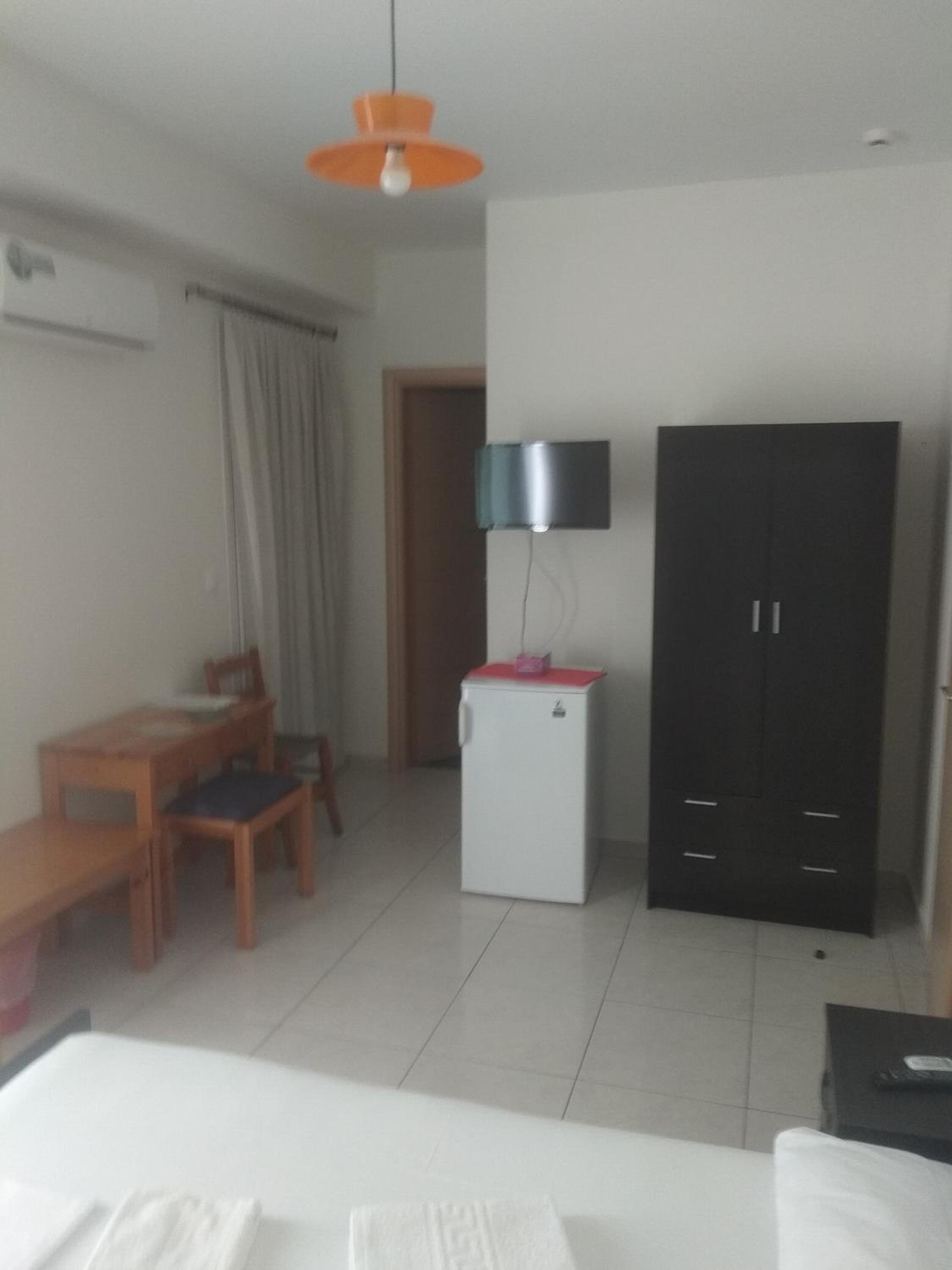 Double Room with Balcony - Photo 18