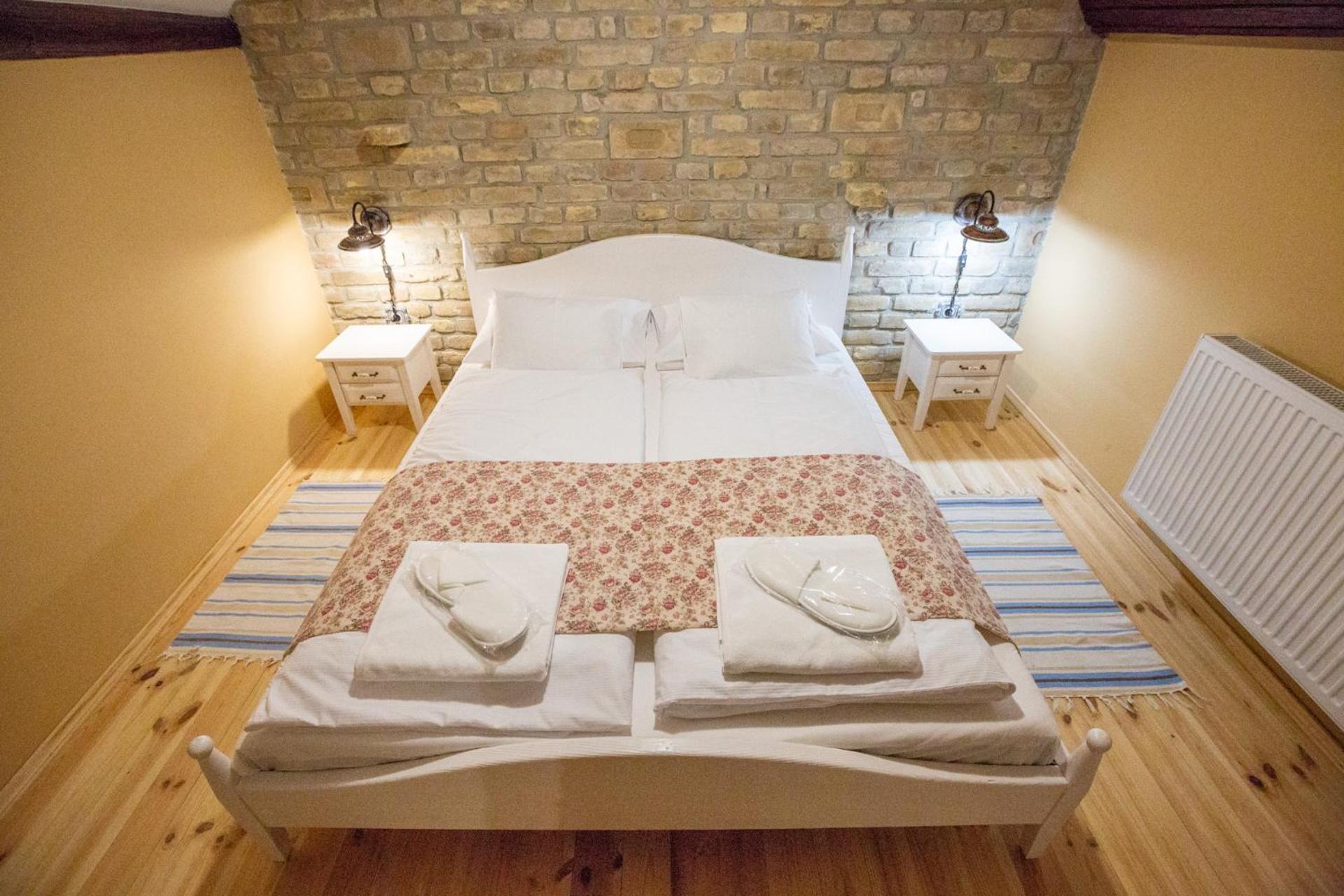 Deluxe Double Room with Shower photo 1