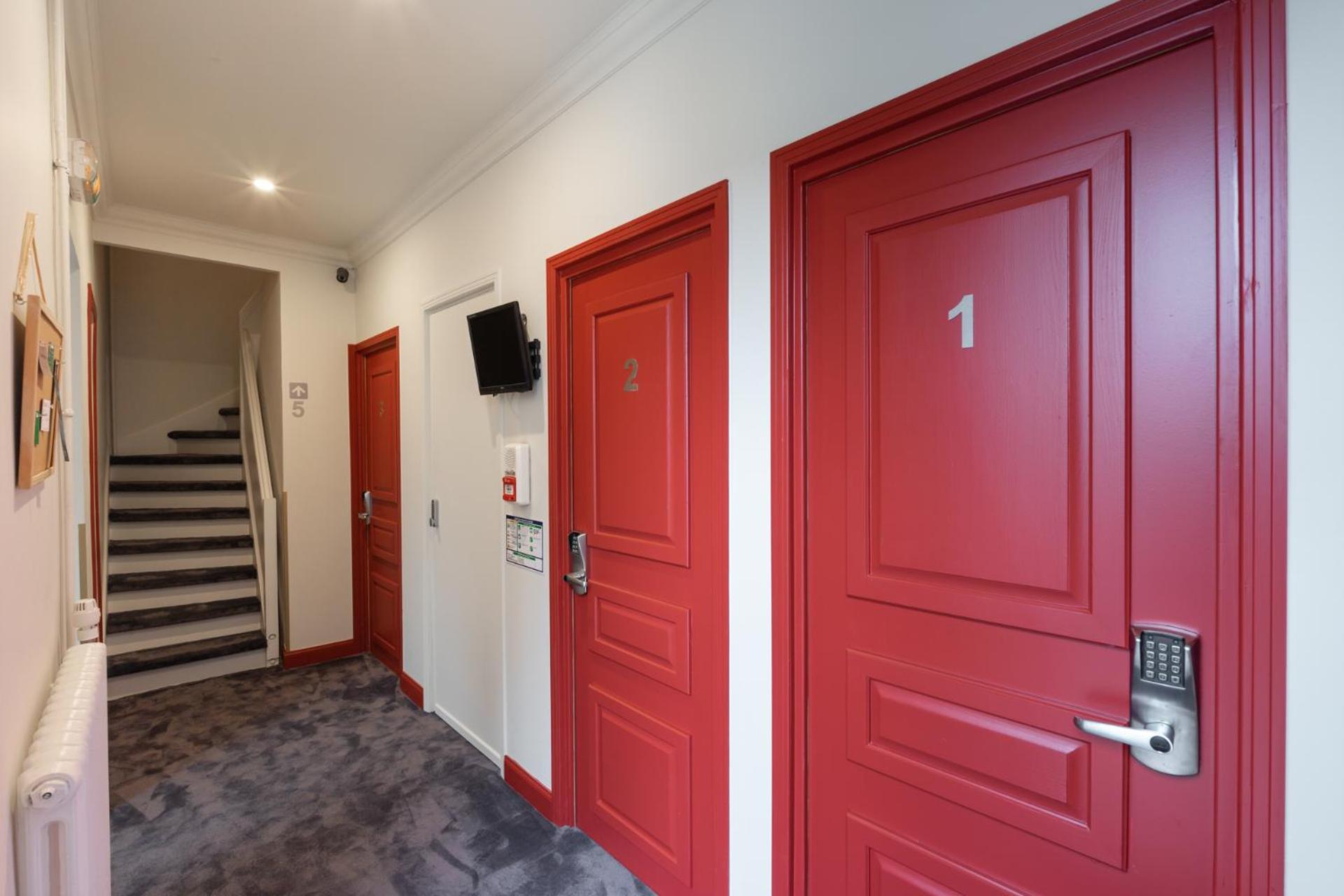 Double Room - Photo 4