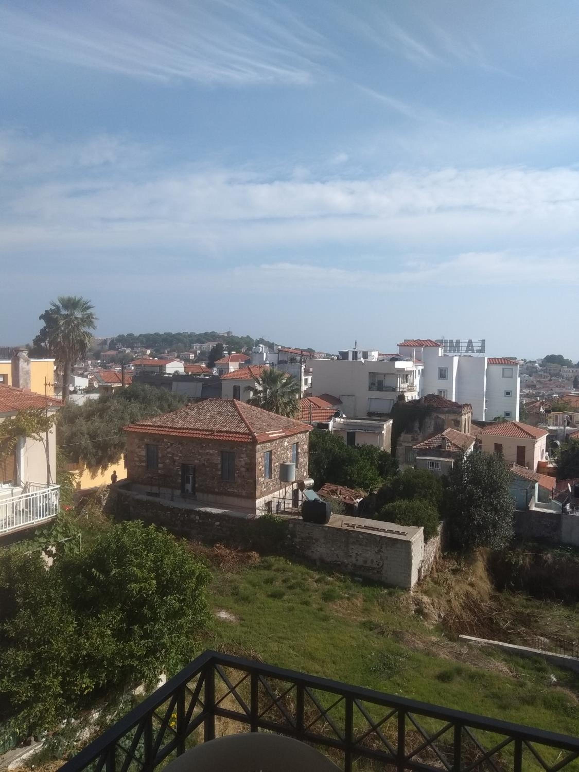 Triple Room with City View - Photo 8
