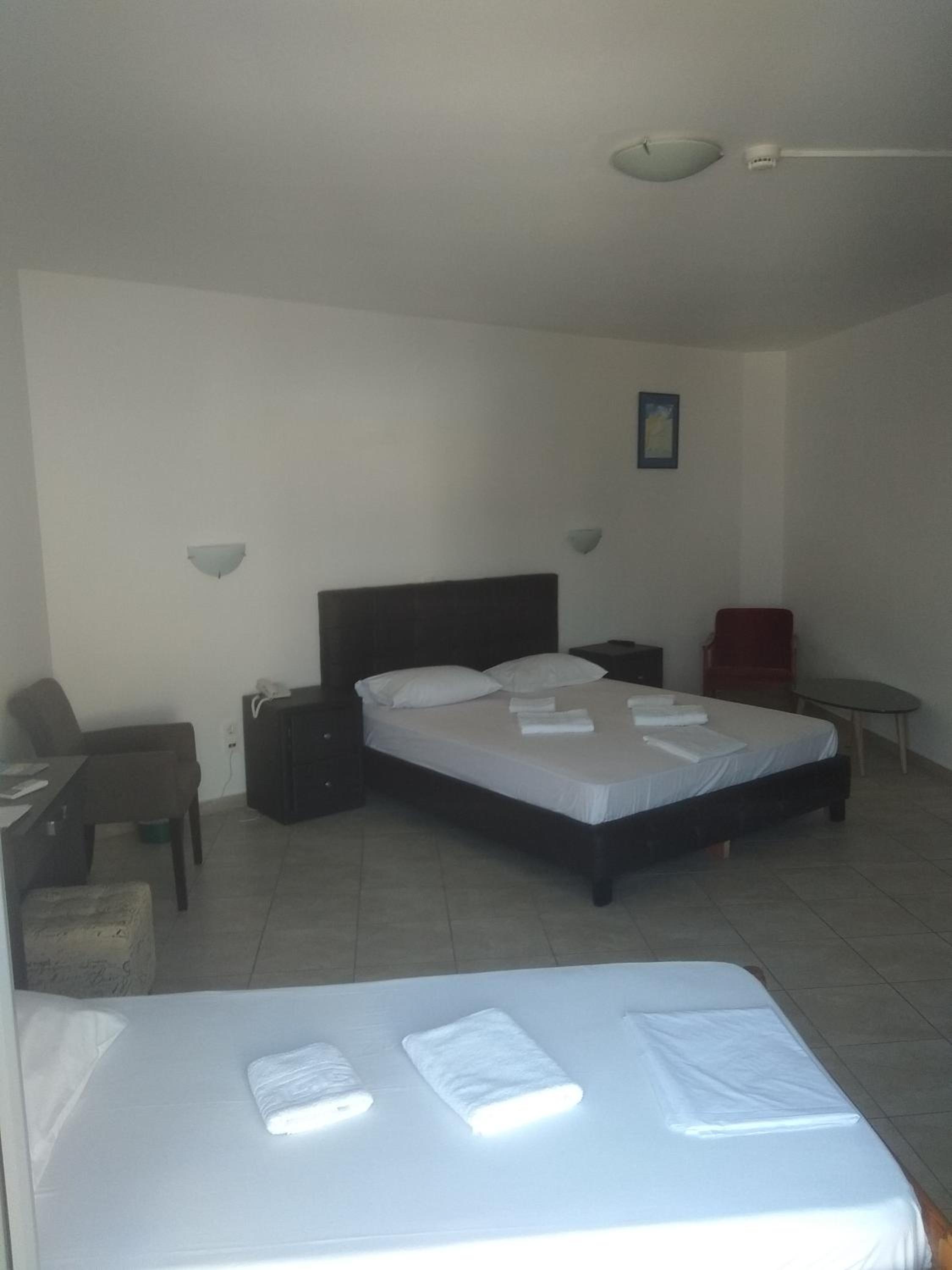 Triple Room with City View - Photo 24