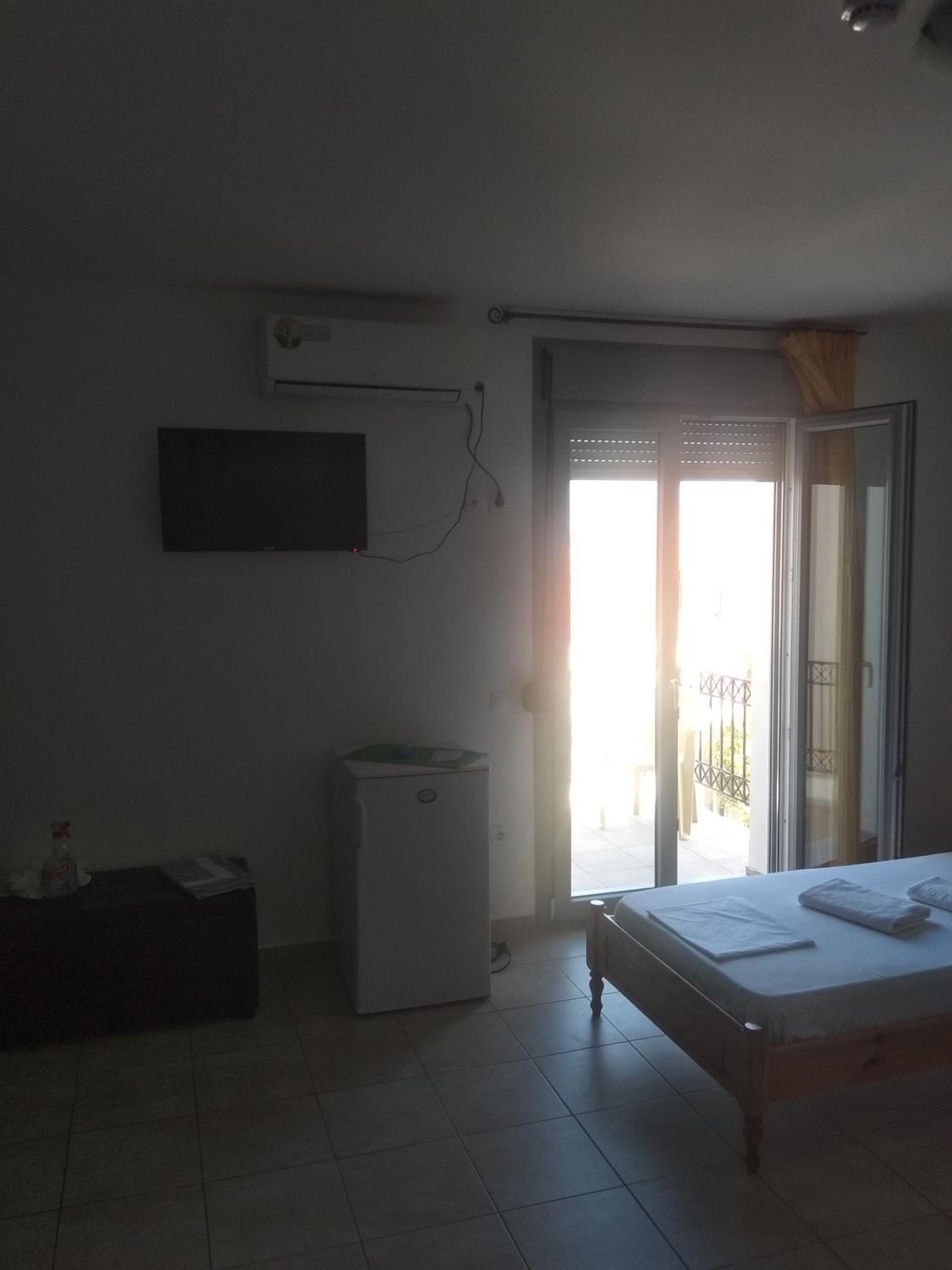 Triple Room with City View - Photo 25