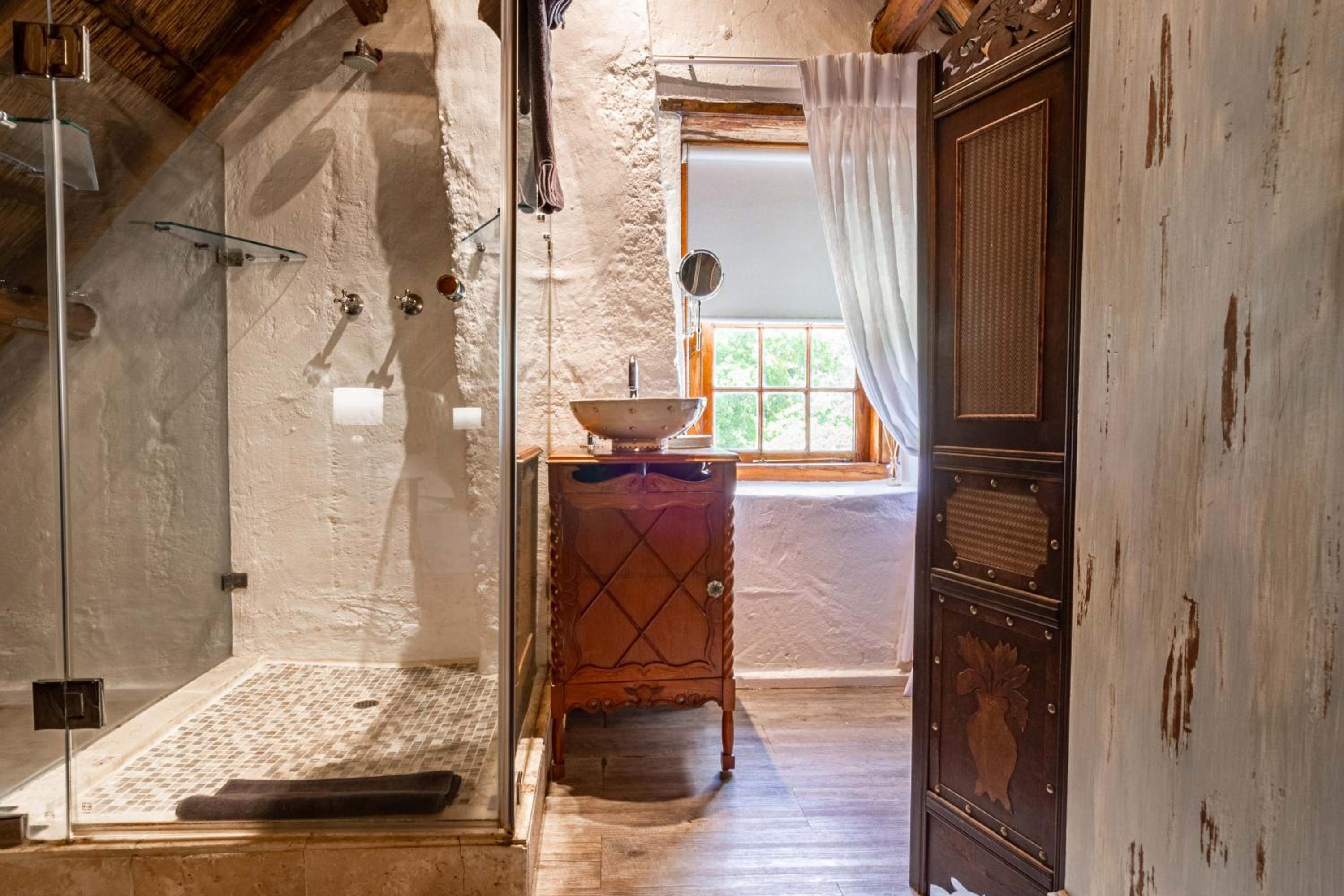 Double Room - Photo 10