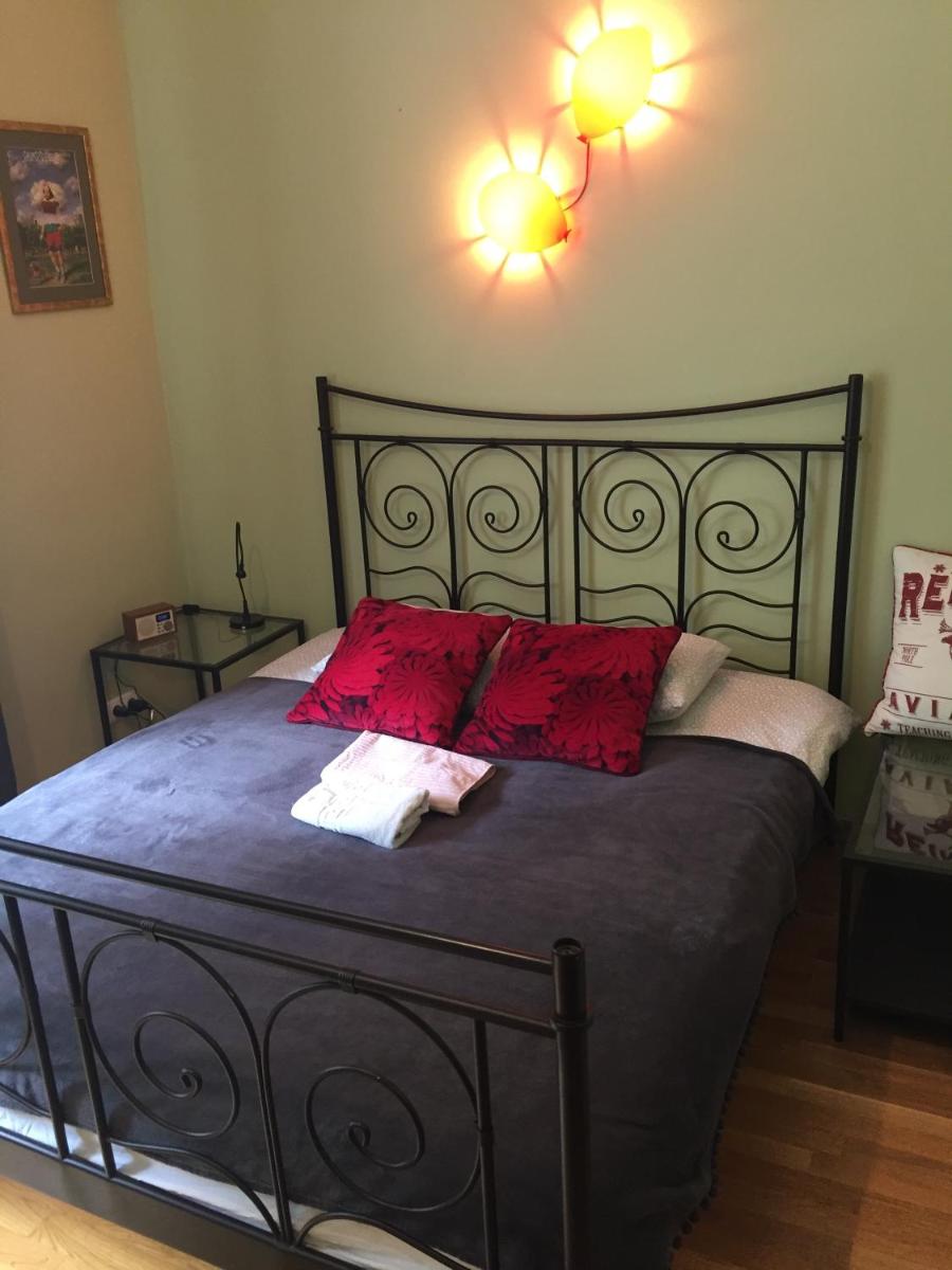 One-Bedroom Apartment - Photo 3