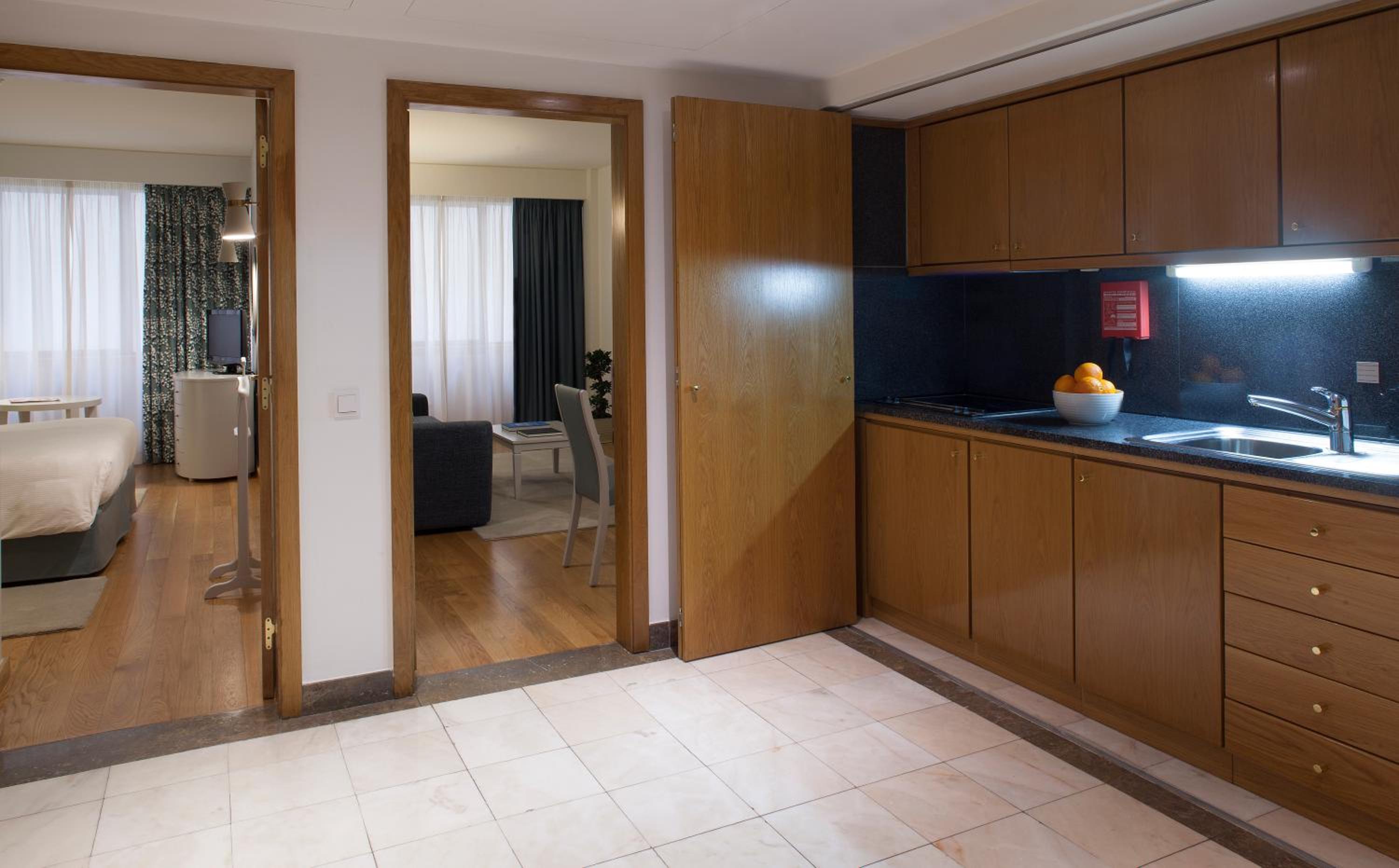 Deluxe Family Apartment - Photo 6