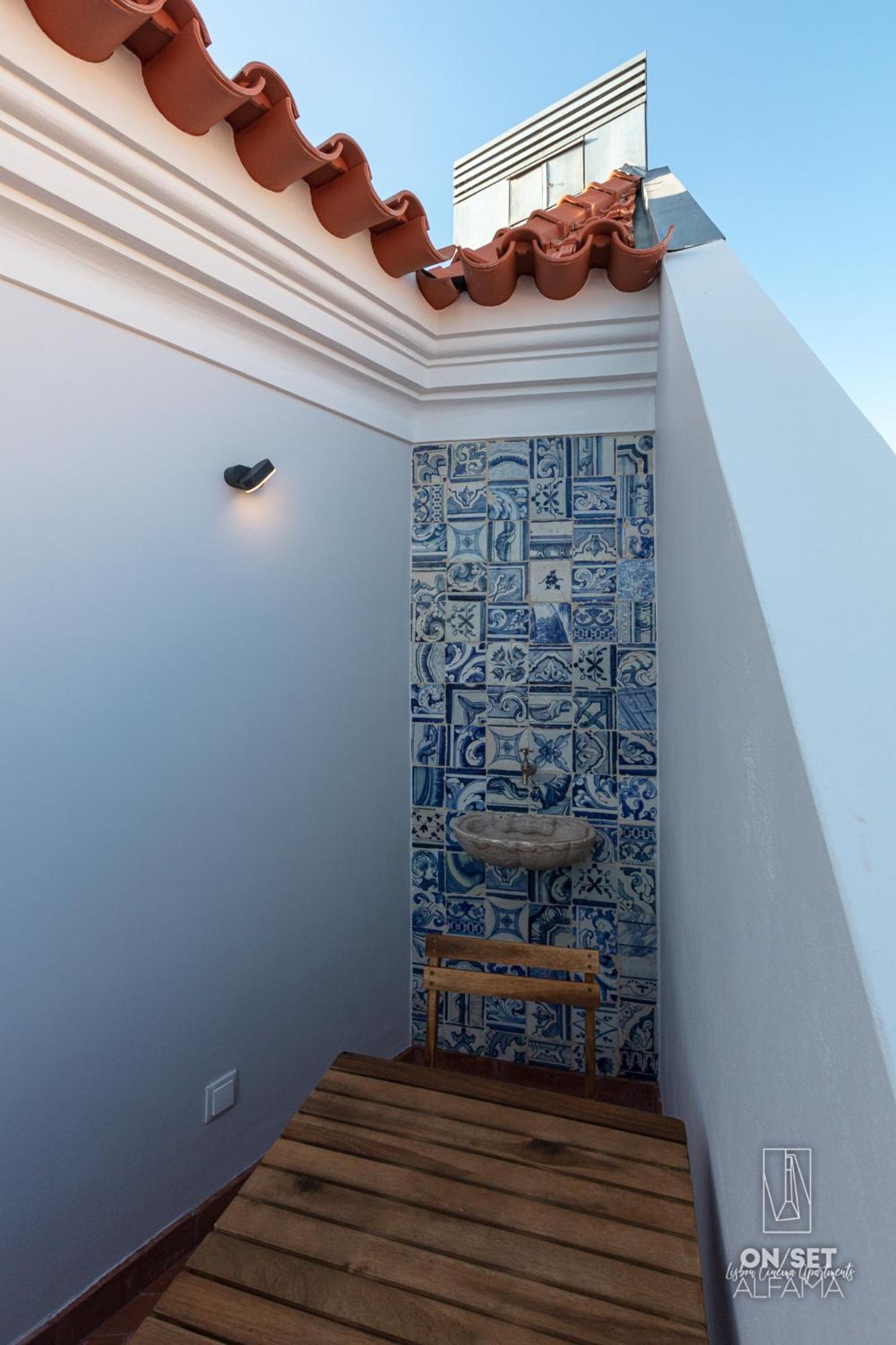 Apartment with Terrace photo 2