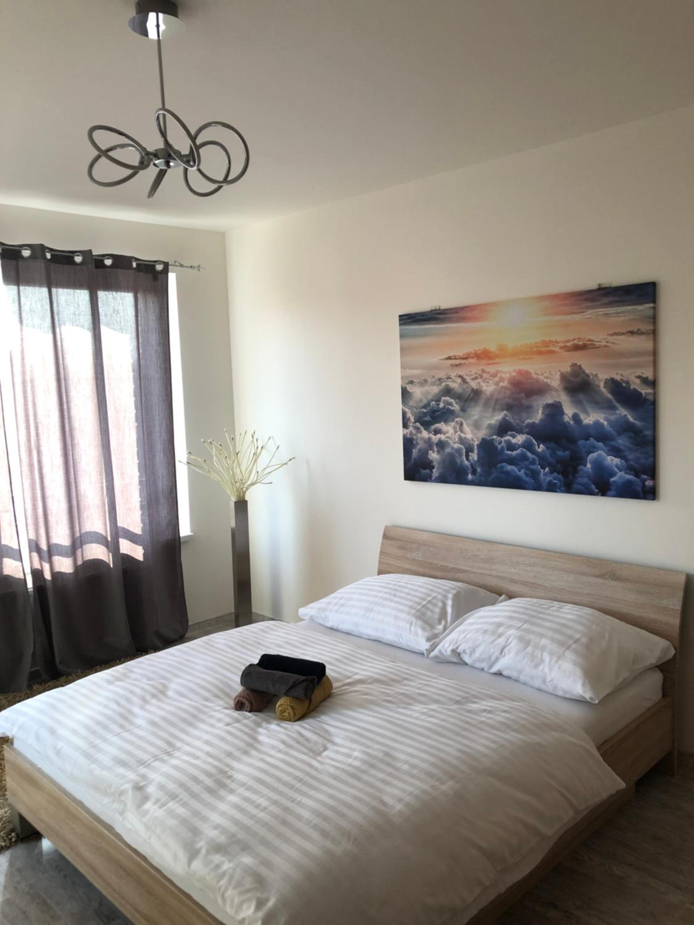 One-Bedroom Apartment - Photo 5