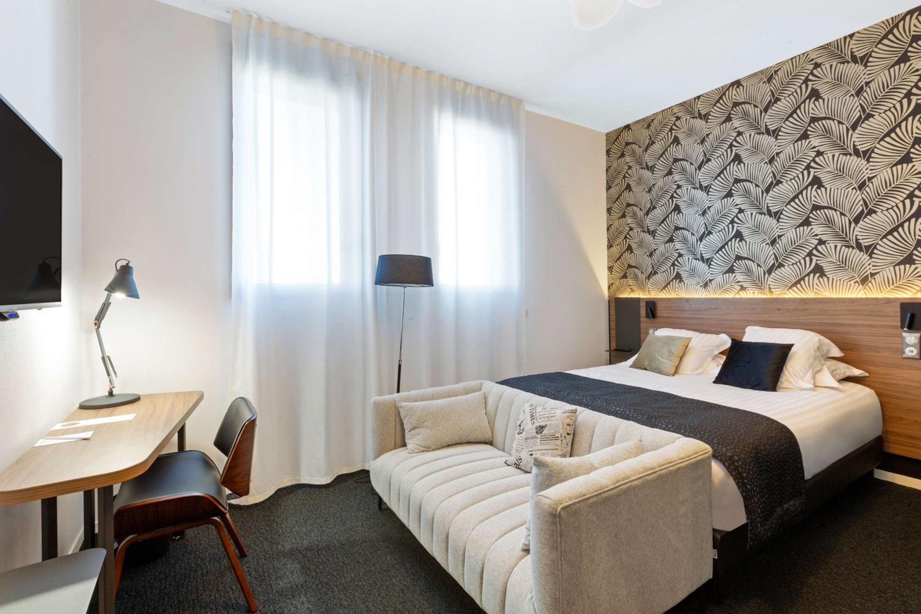 Superior Queen Room - Photo 10