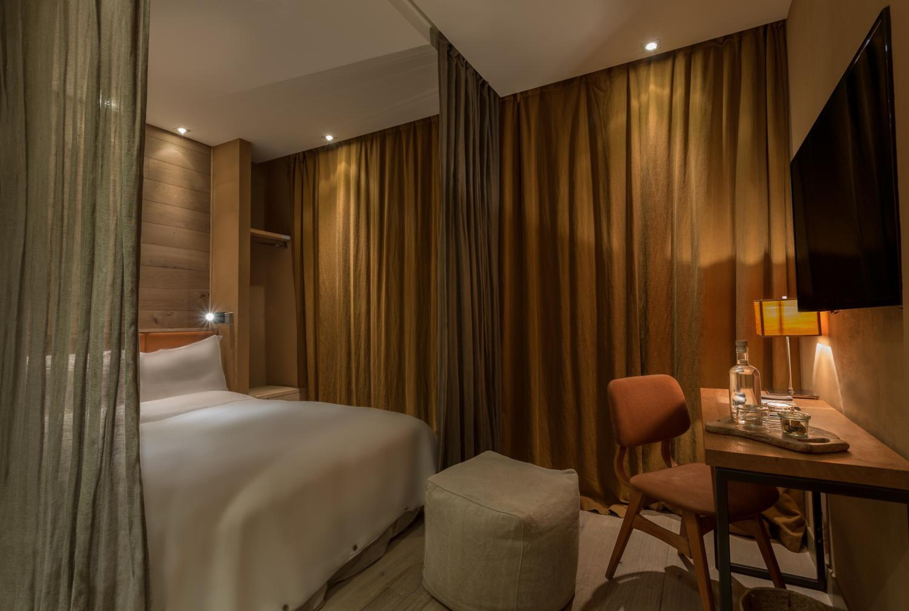 Intuition Room