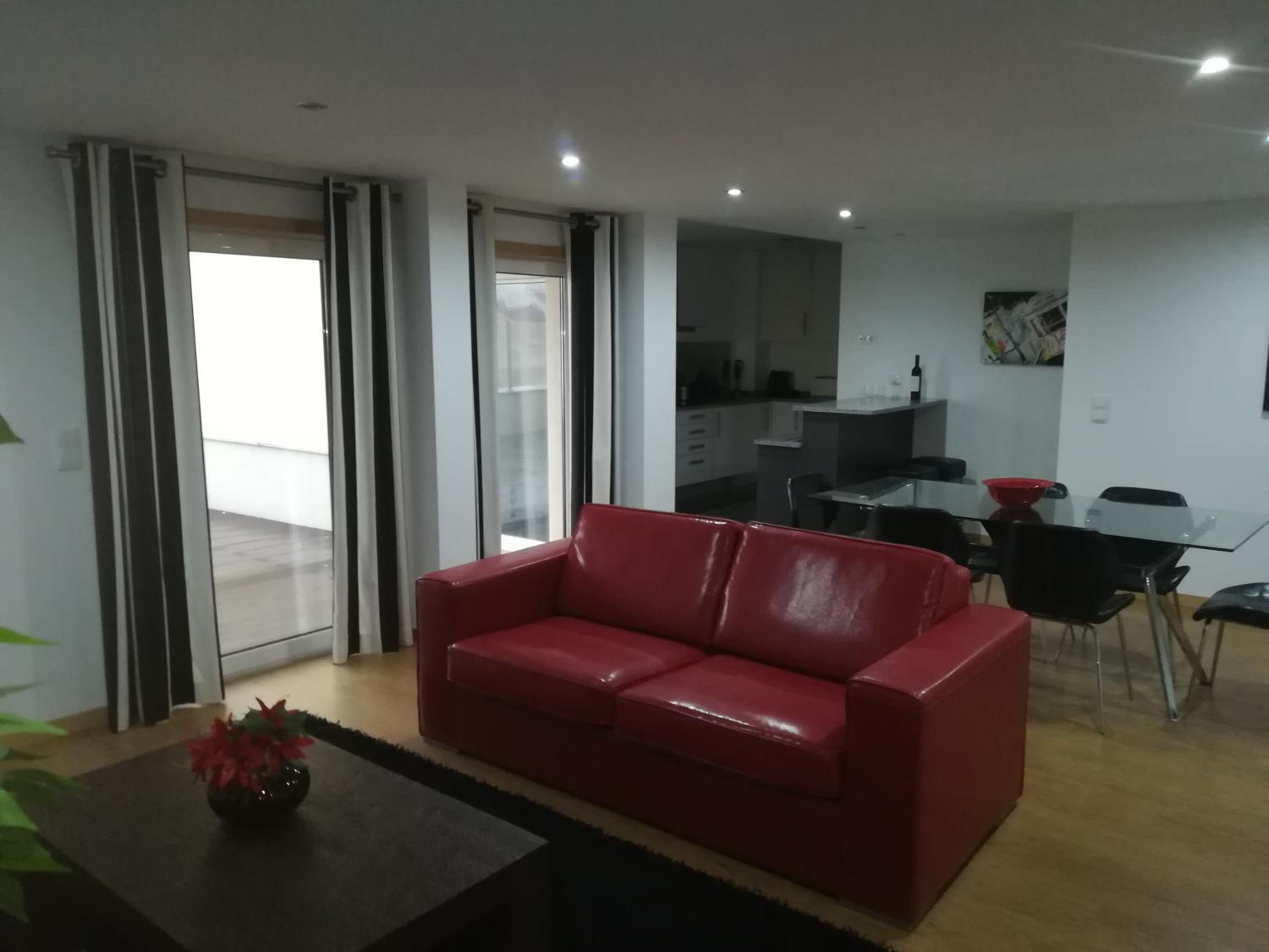 Three-Bedroom Apartment photo 2